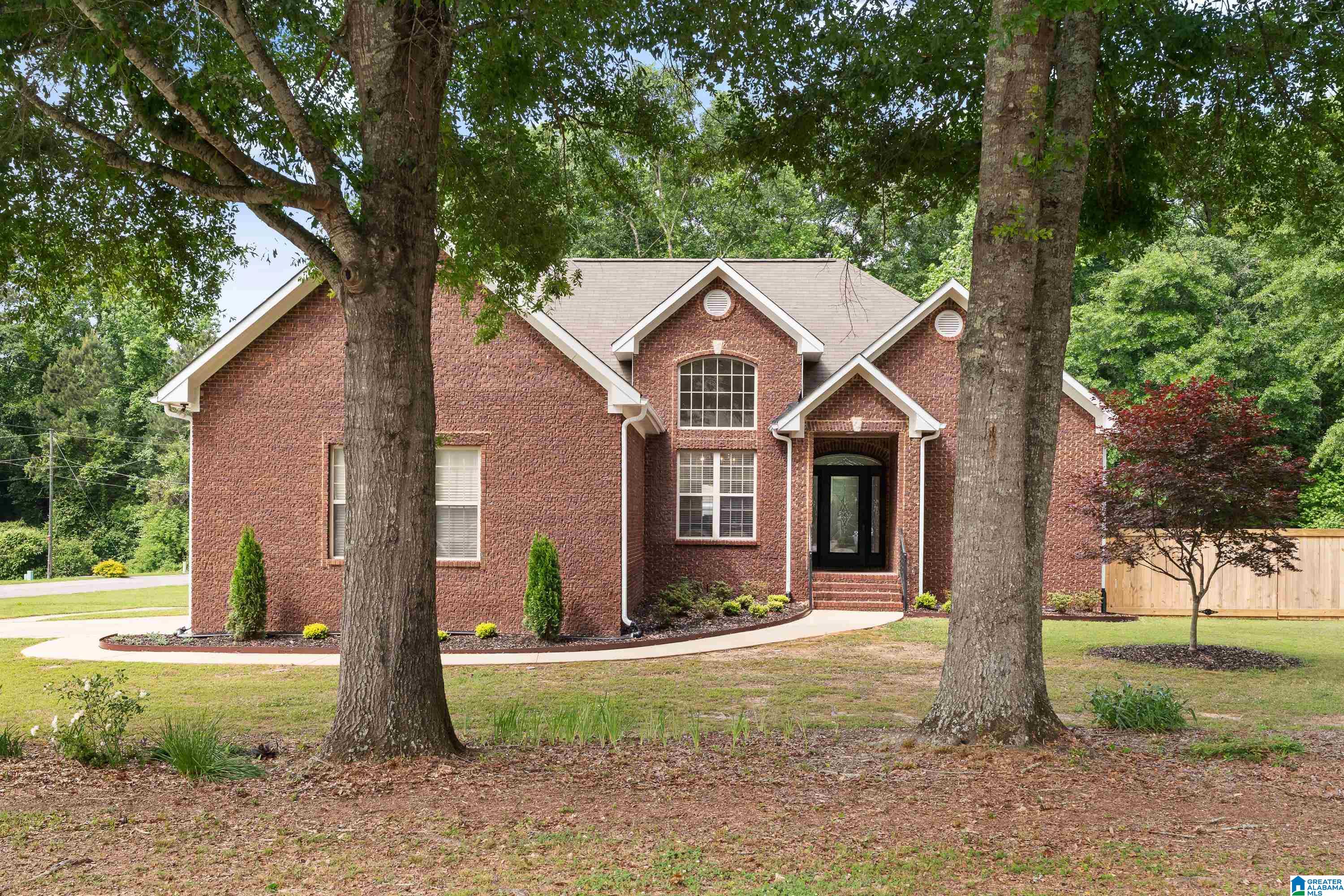 Homes for sale in Riverside, AL | 2050 Morris Farms Dr, Riverside, AL 35135 | MLS# 21451975