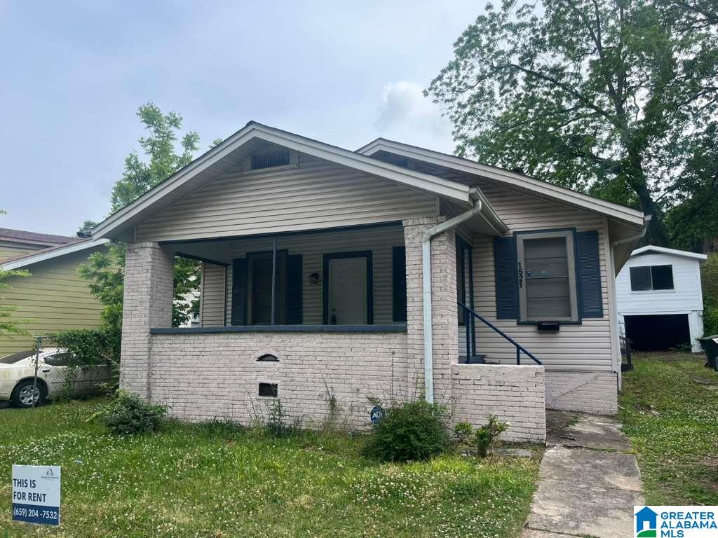 Homes for sale in Birmingham, AL | 1521 Graymont Avenue W, Birmingham, AL 35208 | MLS# 21451978