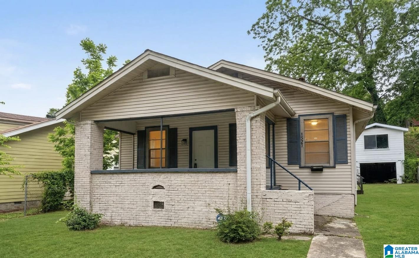 1521 GRAYMONT AVENUE W
