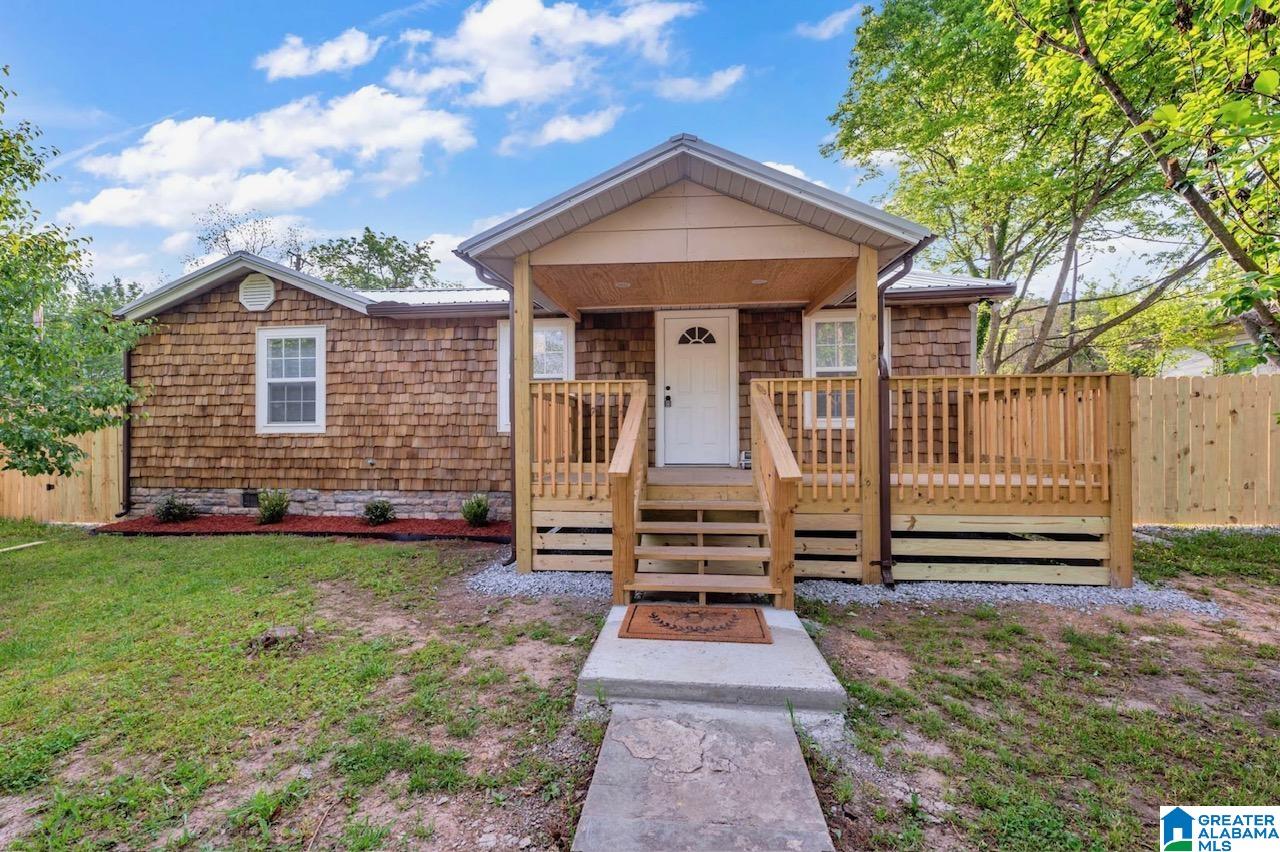 300 6TH STREET