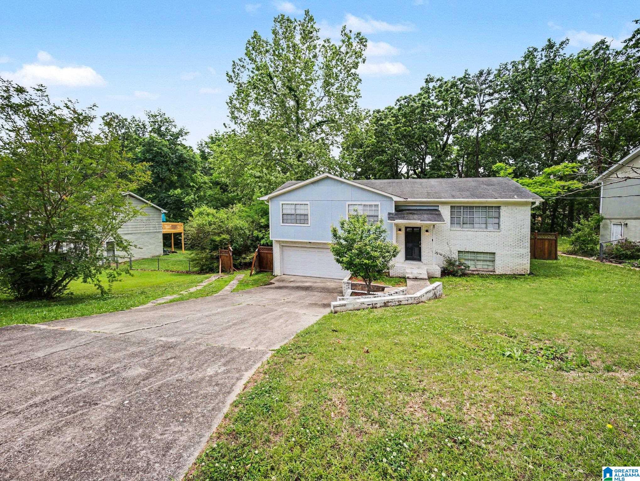 Photo 1 of Single family home for sale at 1209 Westridge Ln, Birmingham, AL 35235 | MLS# 21452007 | Listing updated on 2026-09-03