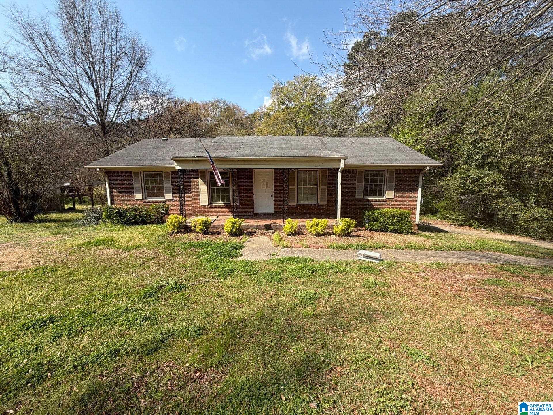 1st image of 2512 Ne 3rd Street Ne, Center Point, AL 35215 | MLS# 21452035