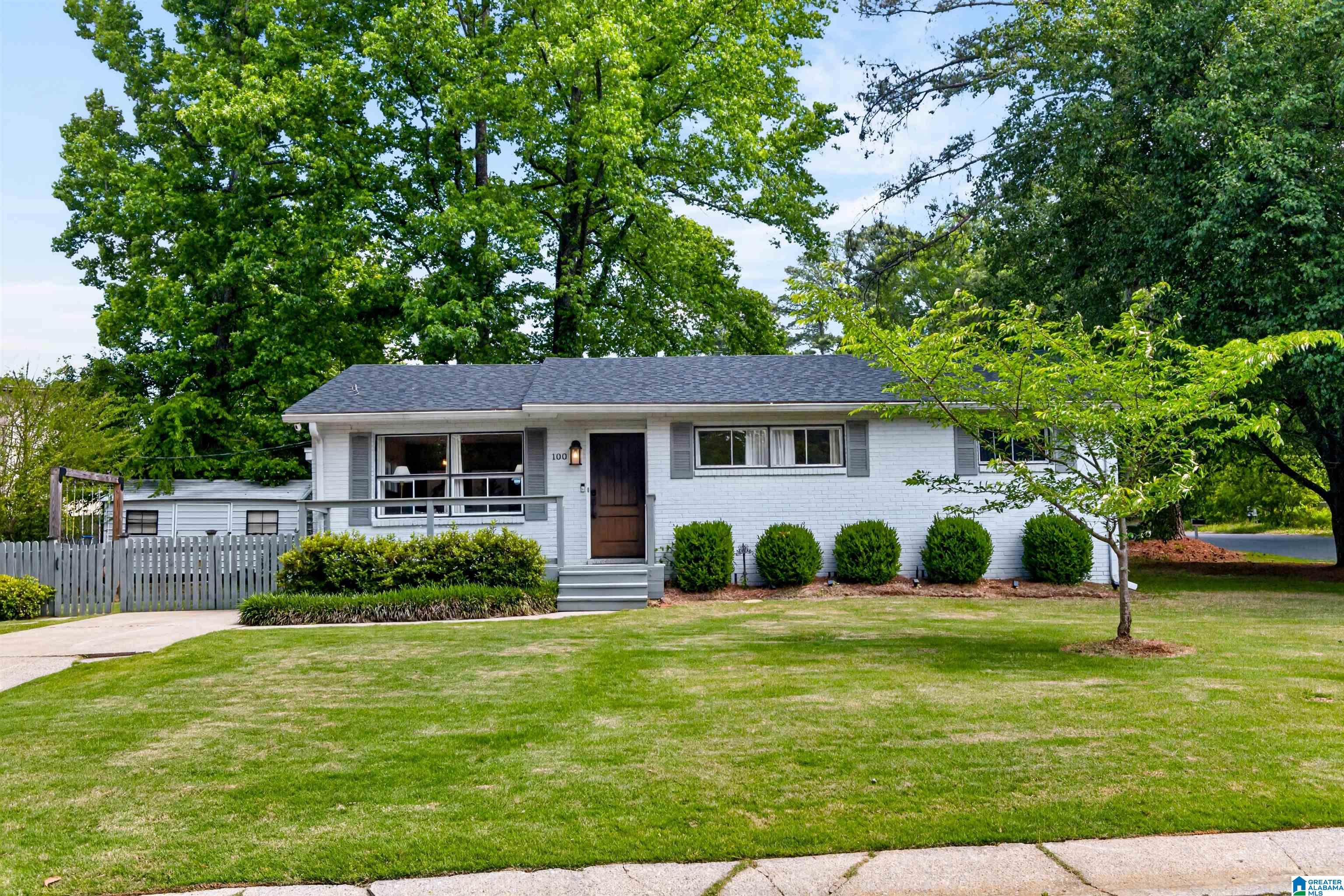 Homes for sale in Homewood, AL | 100 Edgemont Dr, Homewood, AL 35209 | MLS# 21452067