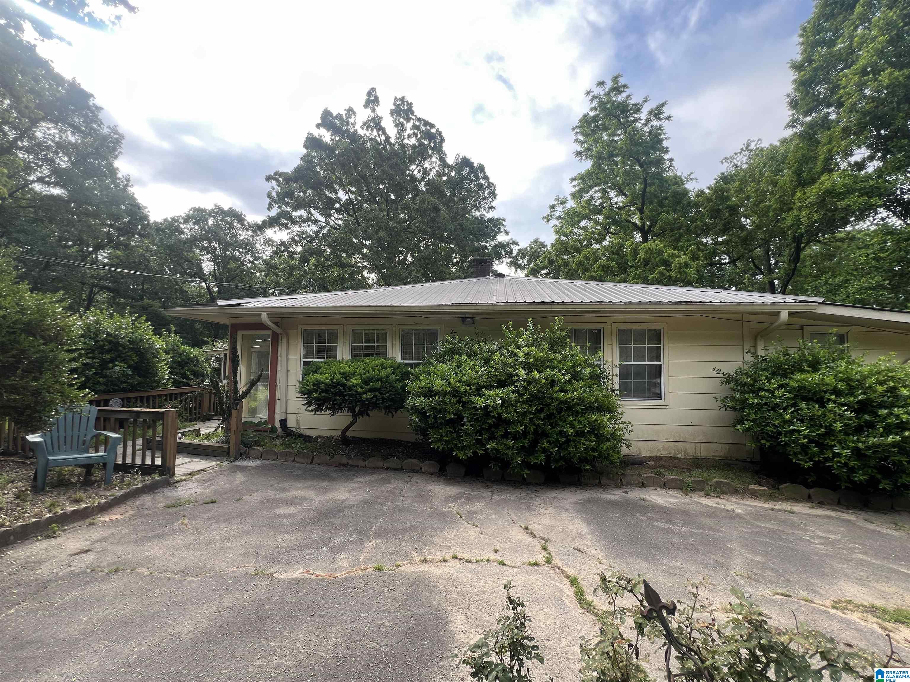 Homes for sale in Trussville, AL | 3334 Smith Sims Road, Trussville, AL 35173 | MLS# 21452073