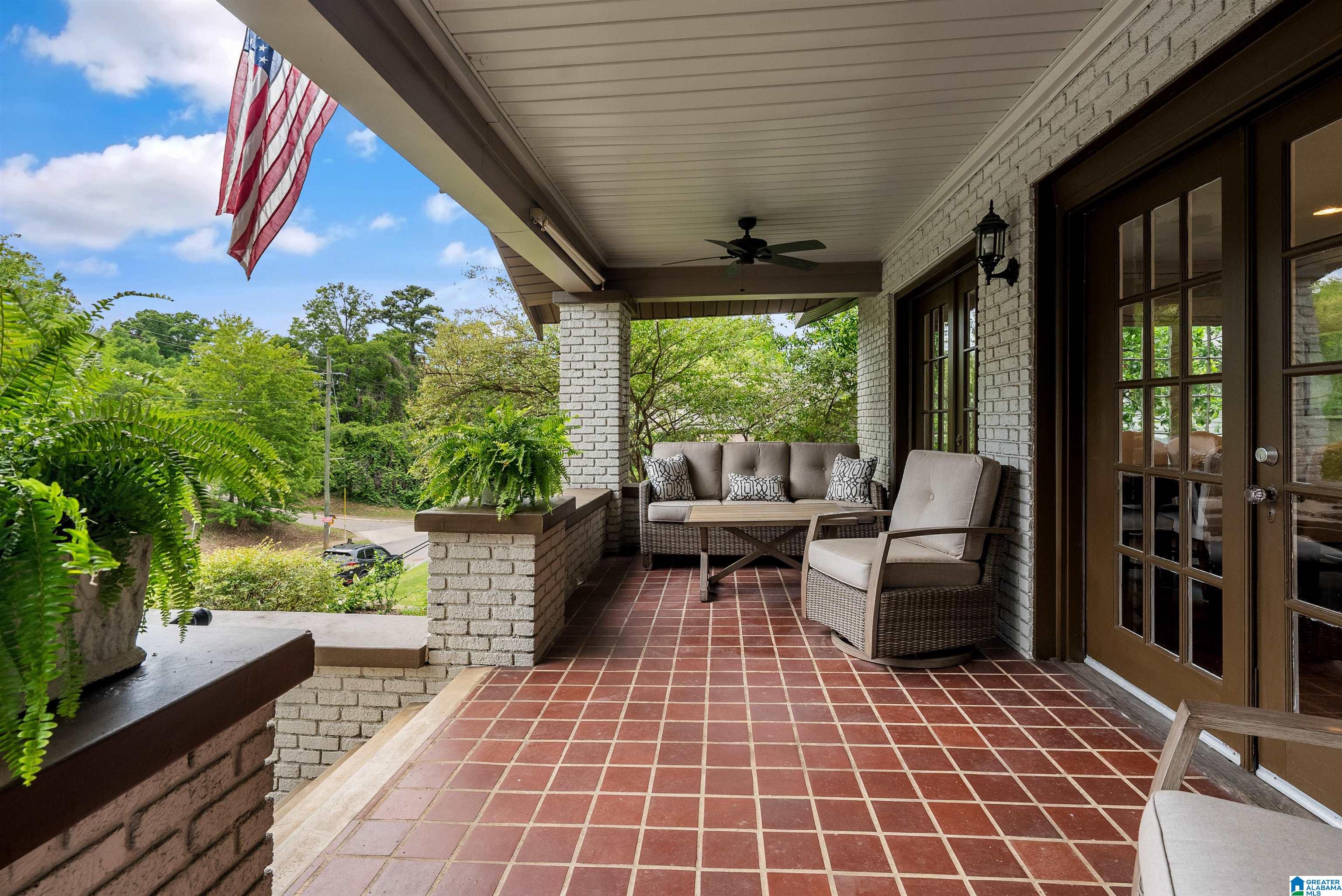 Homes for sale in Birmingham, AL | 843 42Nd Street S, Birmingham, AL 35222 | MLS# 21452084