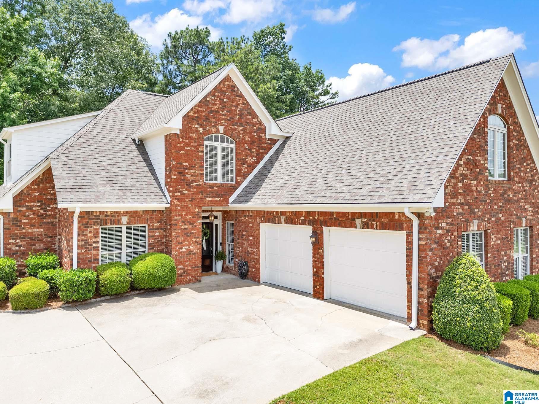 Photo 1 of Single family home for sale at 4882 Crystal Cir, Hoover, AL 35226 | MLS# 21452087 | Listing updated on 2026-06-24