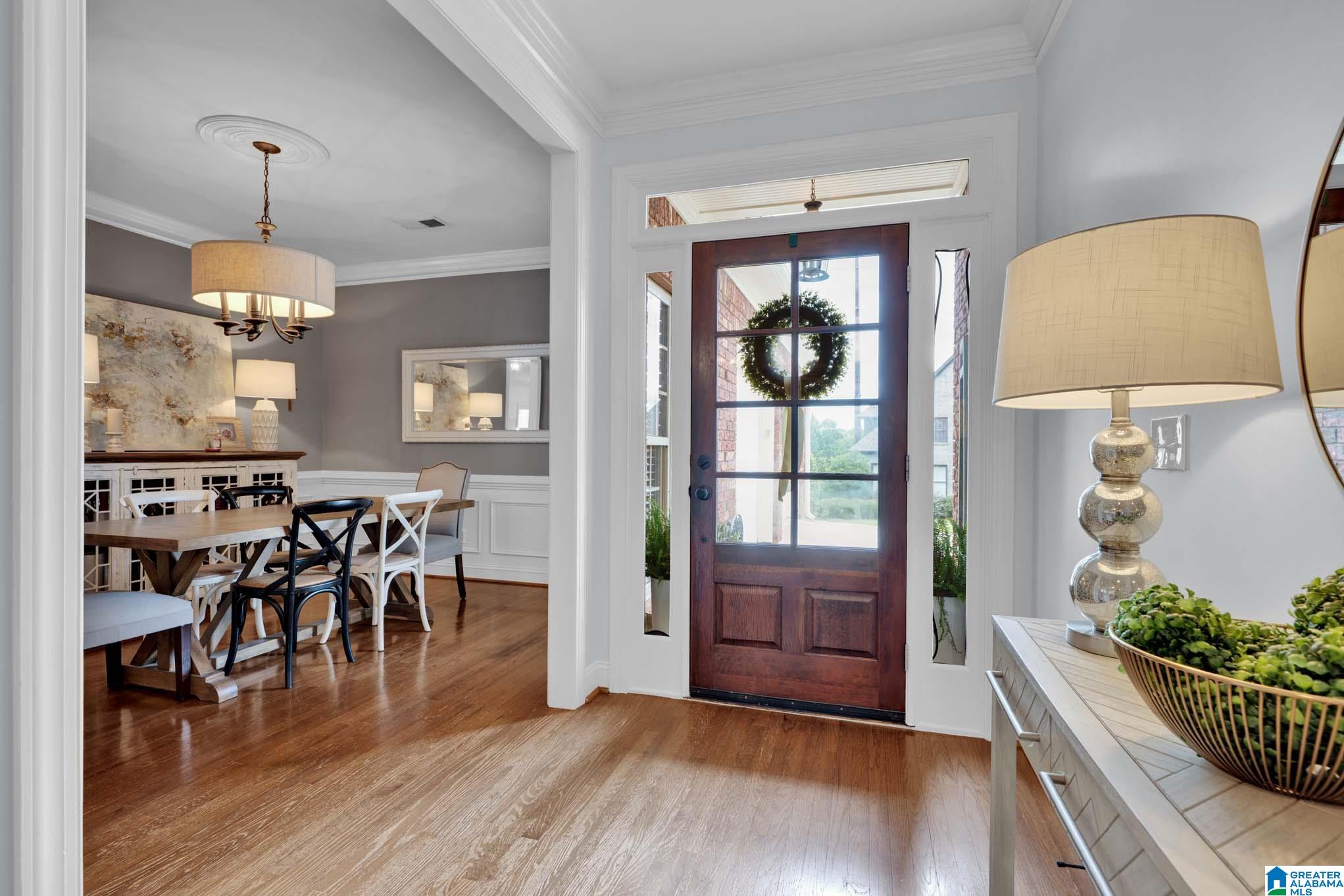 Photo 3 of Single family home for sale at 4882 Crystal Cir, Hoover, AL 35226 | MLS# 21452087 | Listing updated on 2026-06-24
