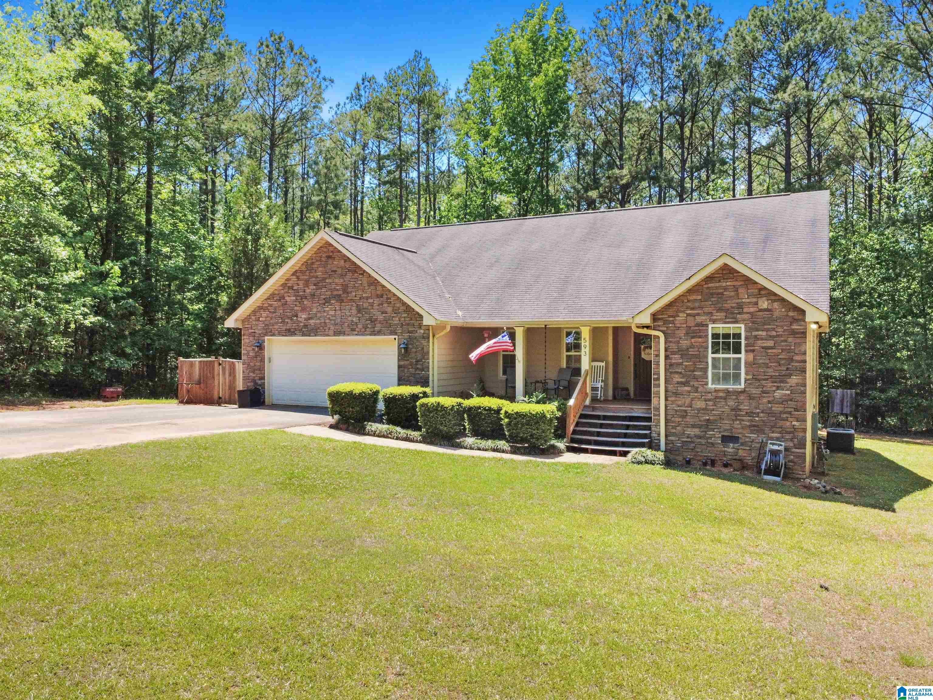 Homes for sale in Sylacauga, AL | 923 Wysteria Lane, Sylacauga, AL 35151 | MLS# 21452088