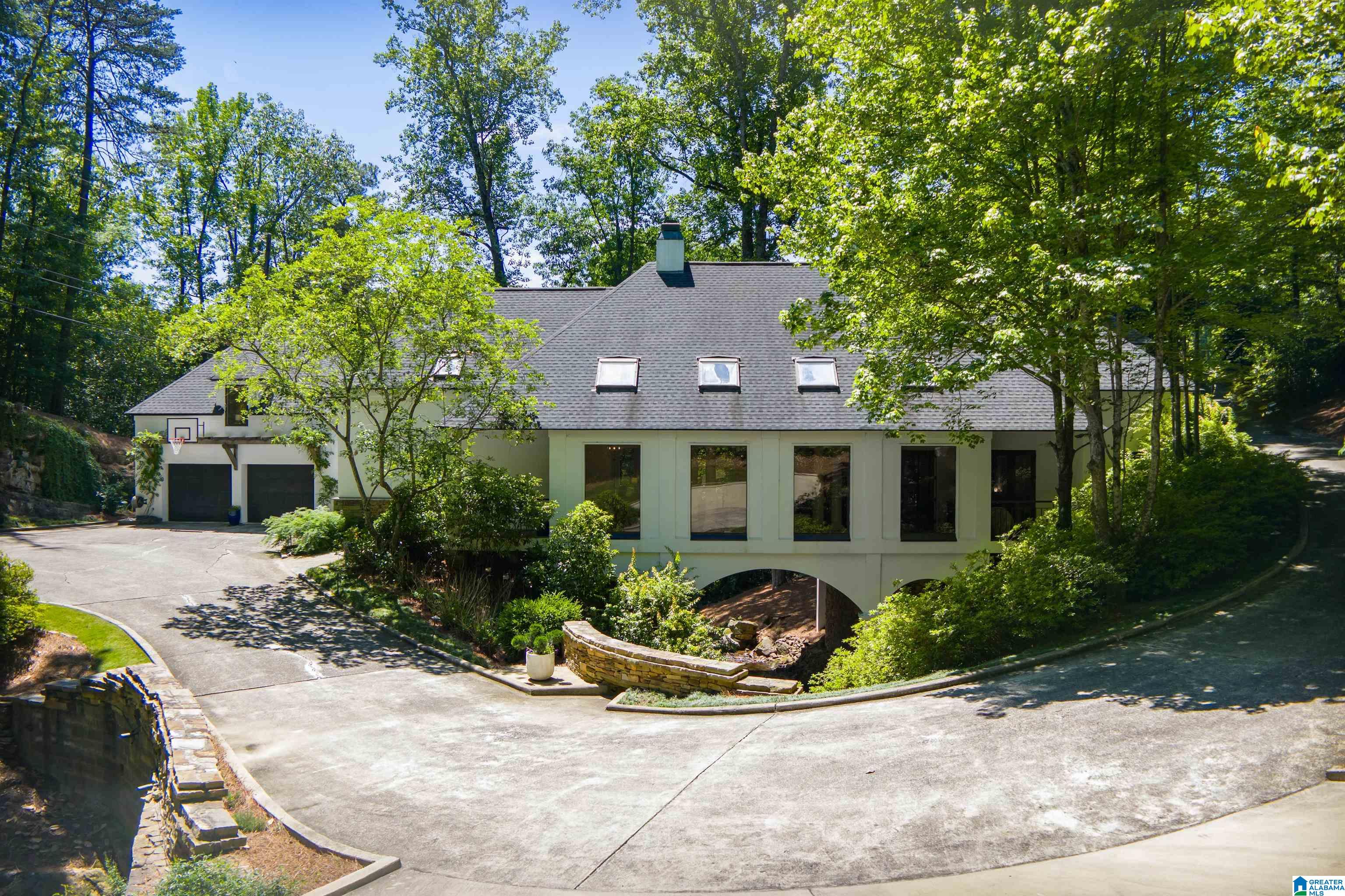 Homes for sale in Mountain Brk, AL | 2211 Lane Park Road, Mountain Brk, AL 35223 | MLS# 21452099