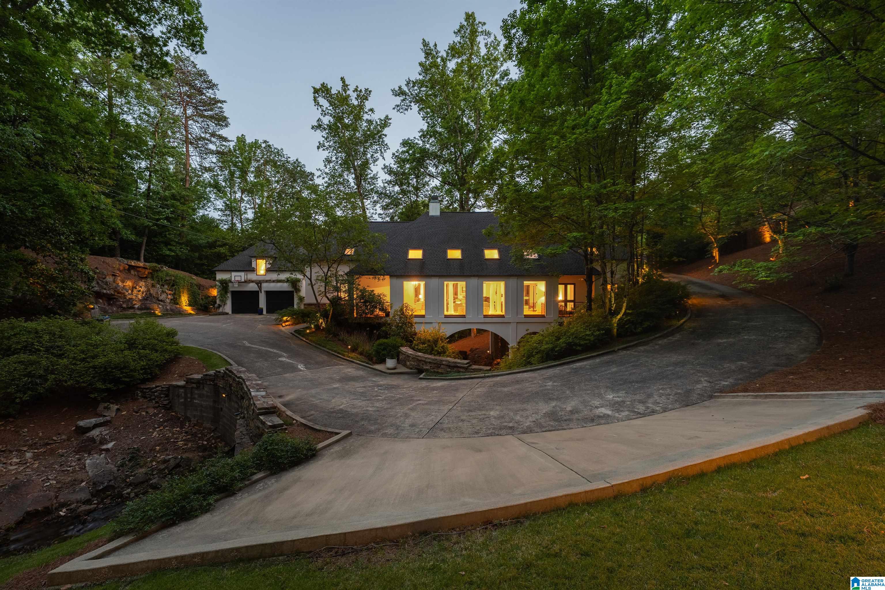 Homes for sale in Mountain Brk, AL | 2211 Lane Park Road, Mountain Brk, AL 35223 | MLS# 21452099