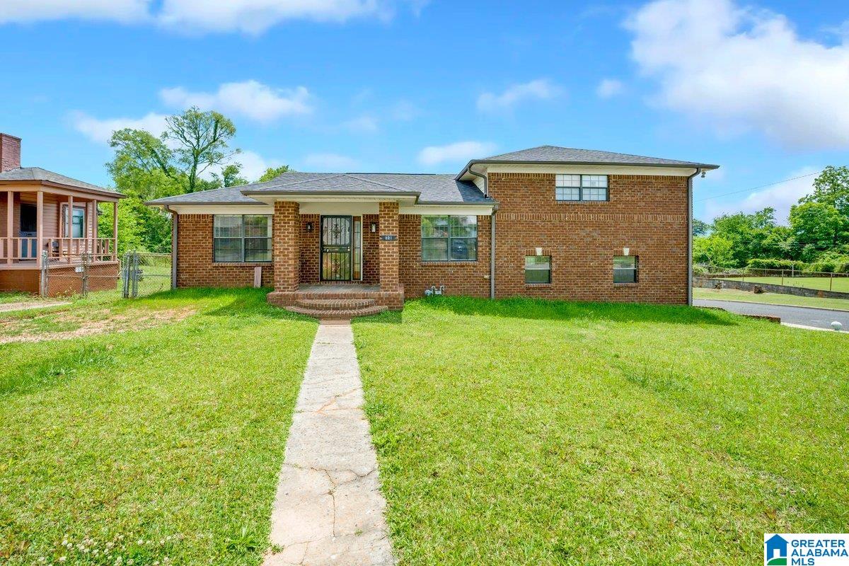 Homes for sale in Birmingham, AL | 821 51st Street, Birmingham, AL 35208 | MLS# 21452157