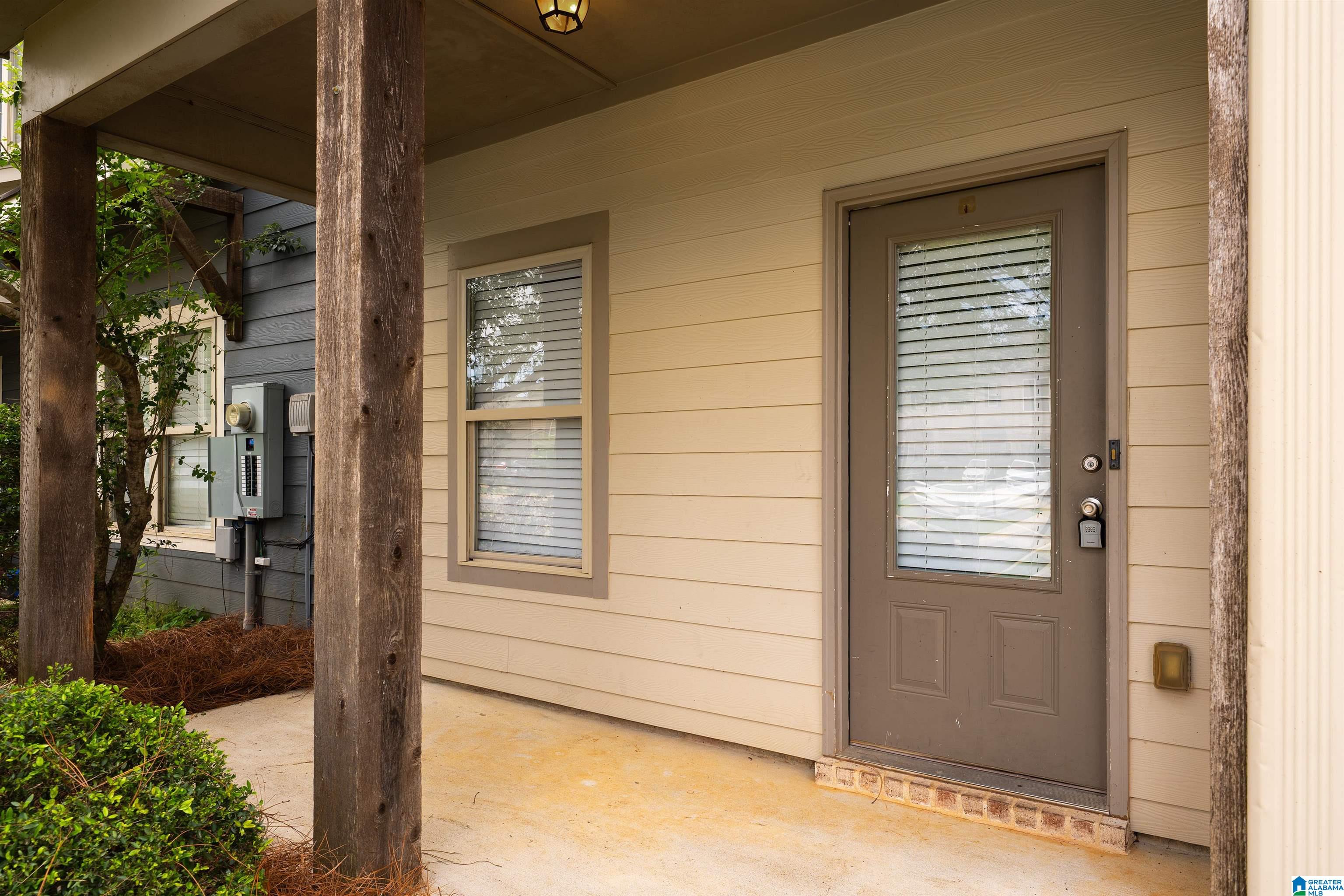 Photo 3 of Sale Pending at 237 The Hts Dr, Calera, AL 35040 | MLS# 21452197 | Listing updated on 2026-07-25