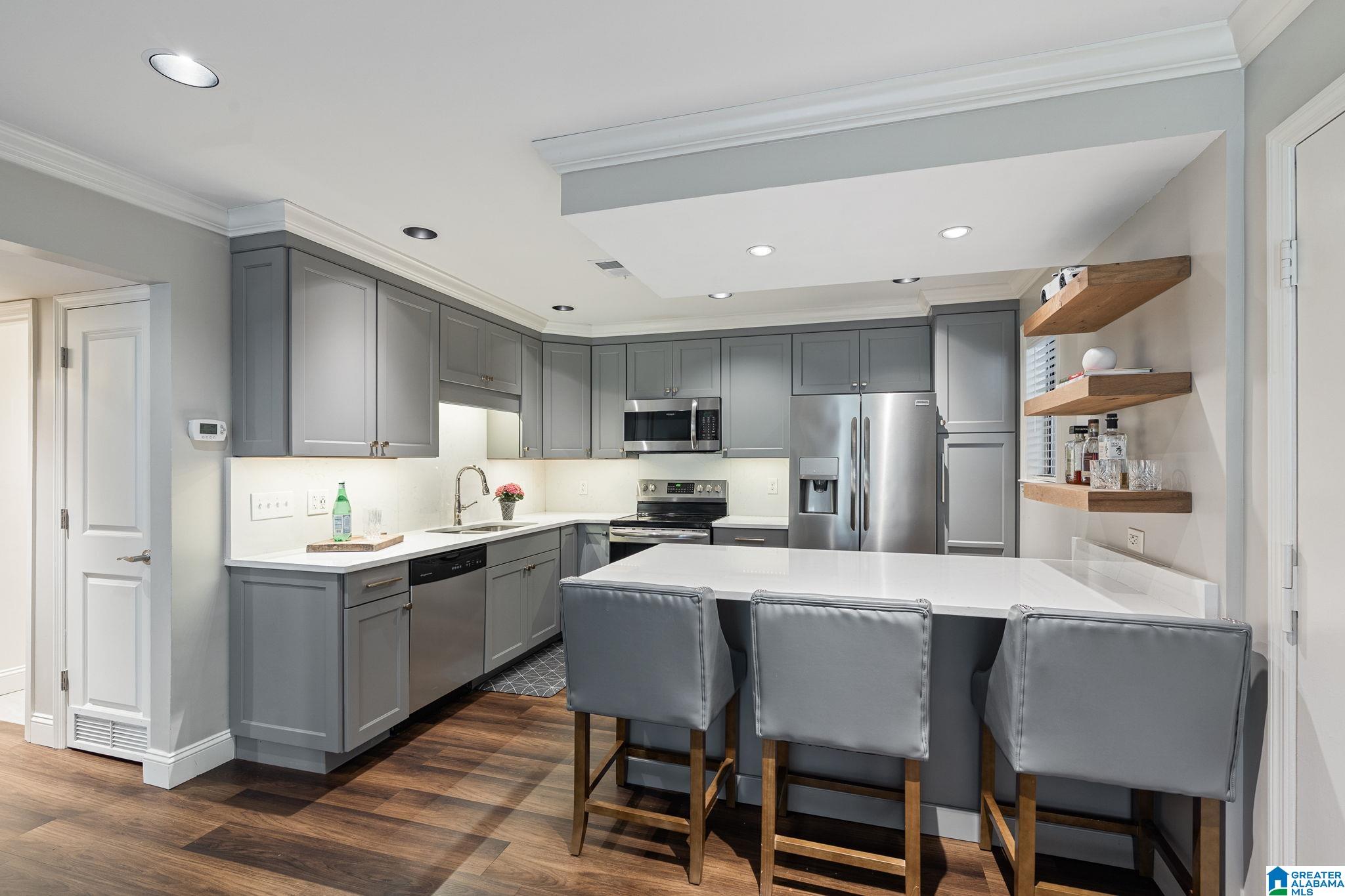 Homes for sale in Vestavia Hills, AL | 217 East Green #217, Vestavia Hills, AL 35243 | MLS# 21452221