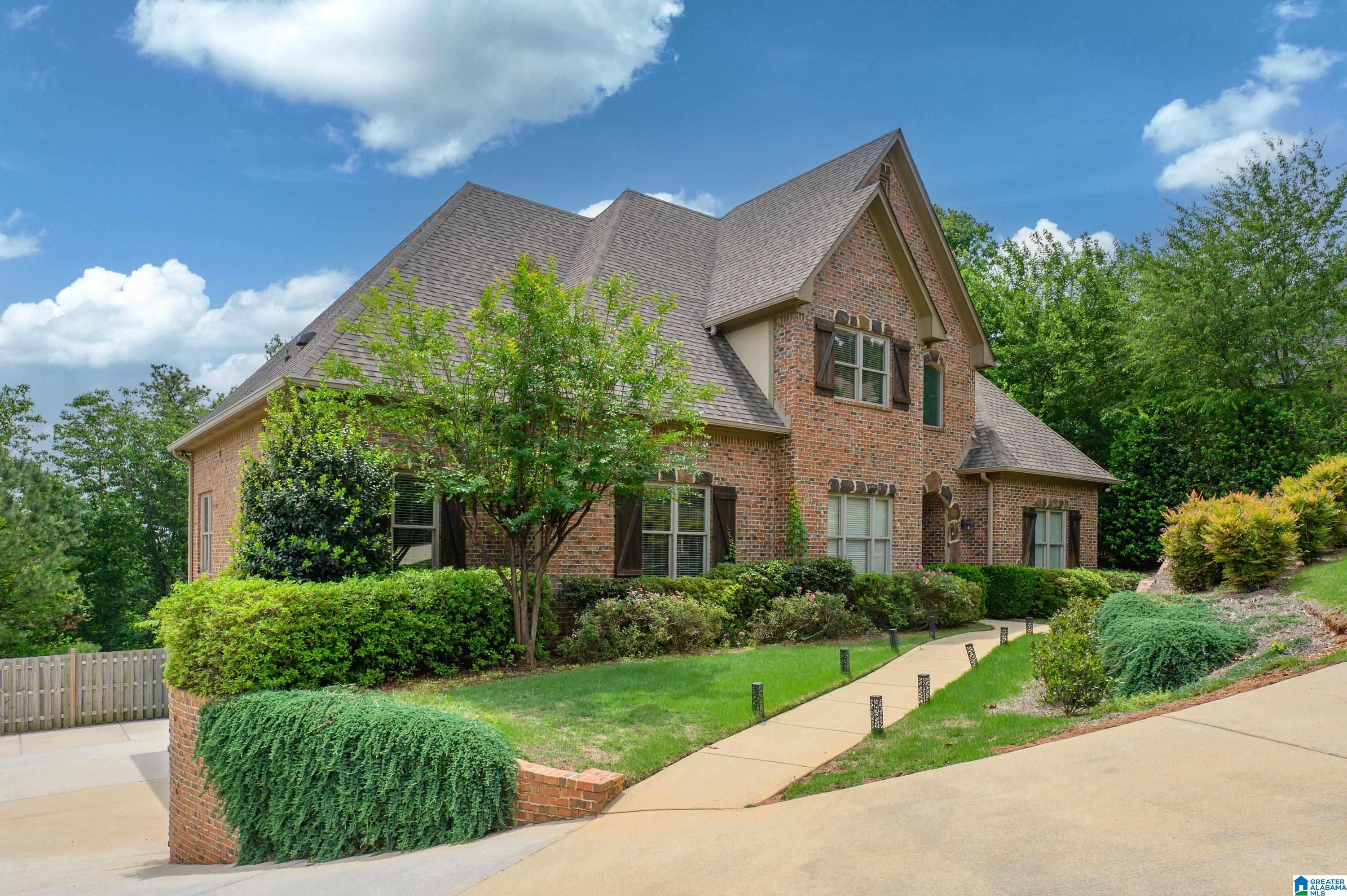 3rd image of 1404 Scout Ridge Dr, Hoover, AL 35244 | MLS# 21452289