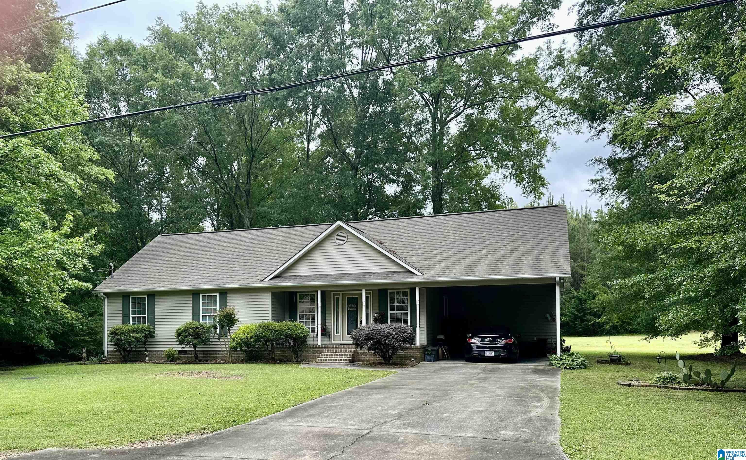 Homes for sale in Hokes Bluff, AL | 5867 Eastview Avenue, Hokes Bluff, AL 35903 | MLS# 21452297