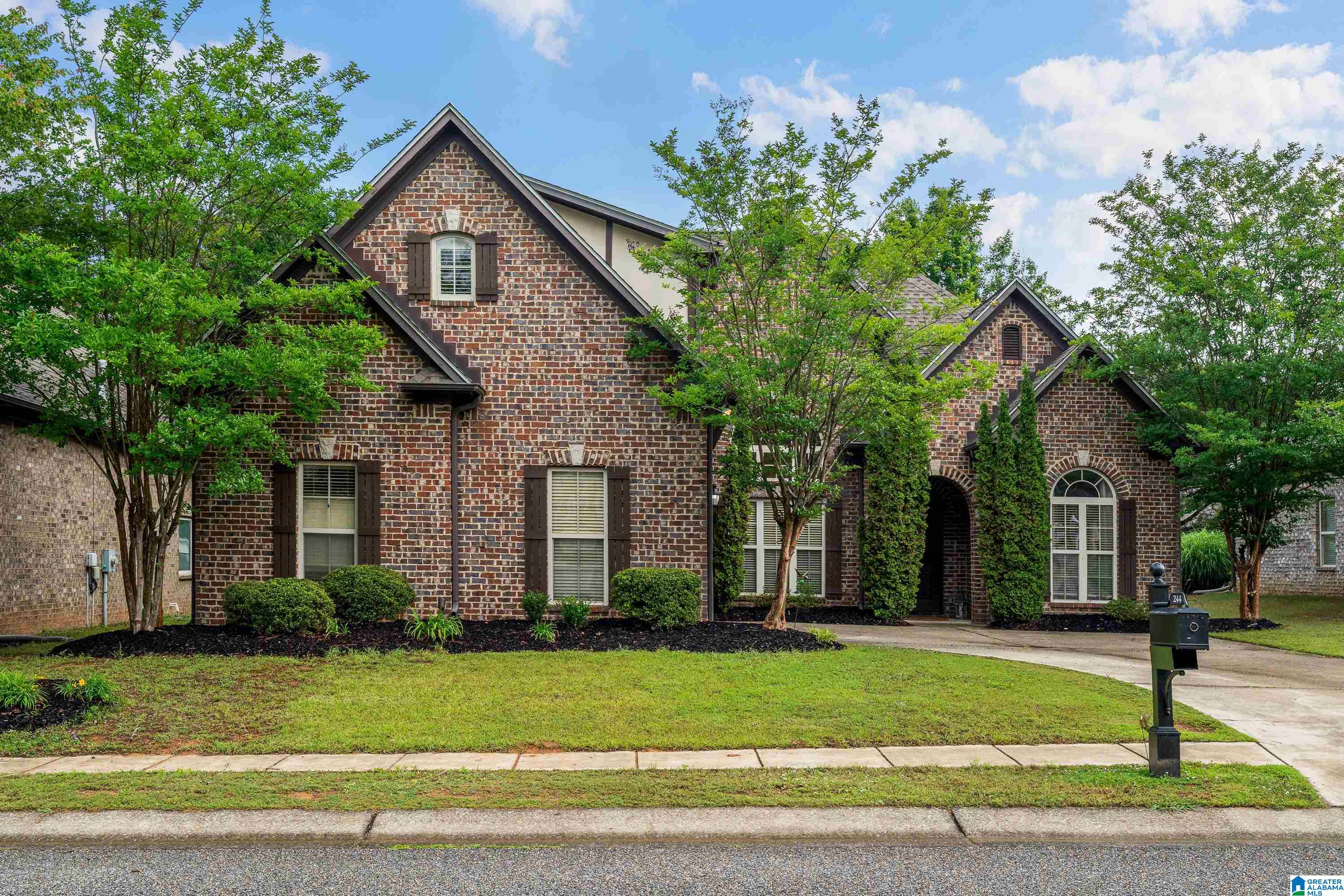 3rd image of 244 Strathaven Lane, Pelham, AL 35124 | MLS# 21452316