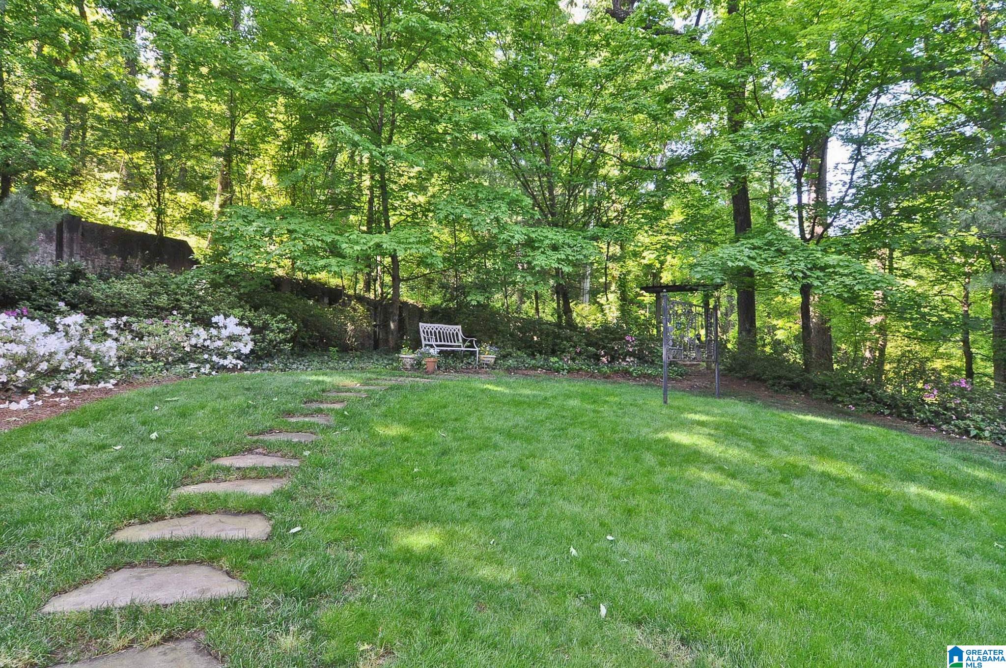 38th image of 2920 Redmont Park Circle #201E, Birmingham, AL 35205 | MLS# 21452354