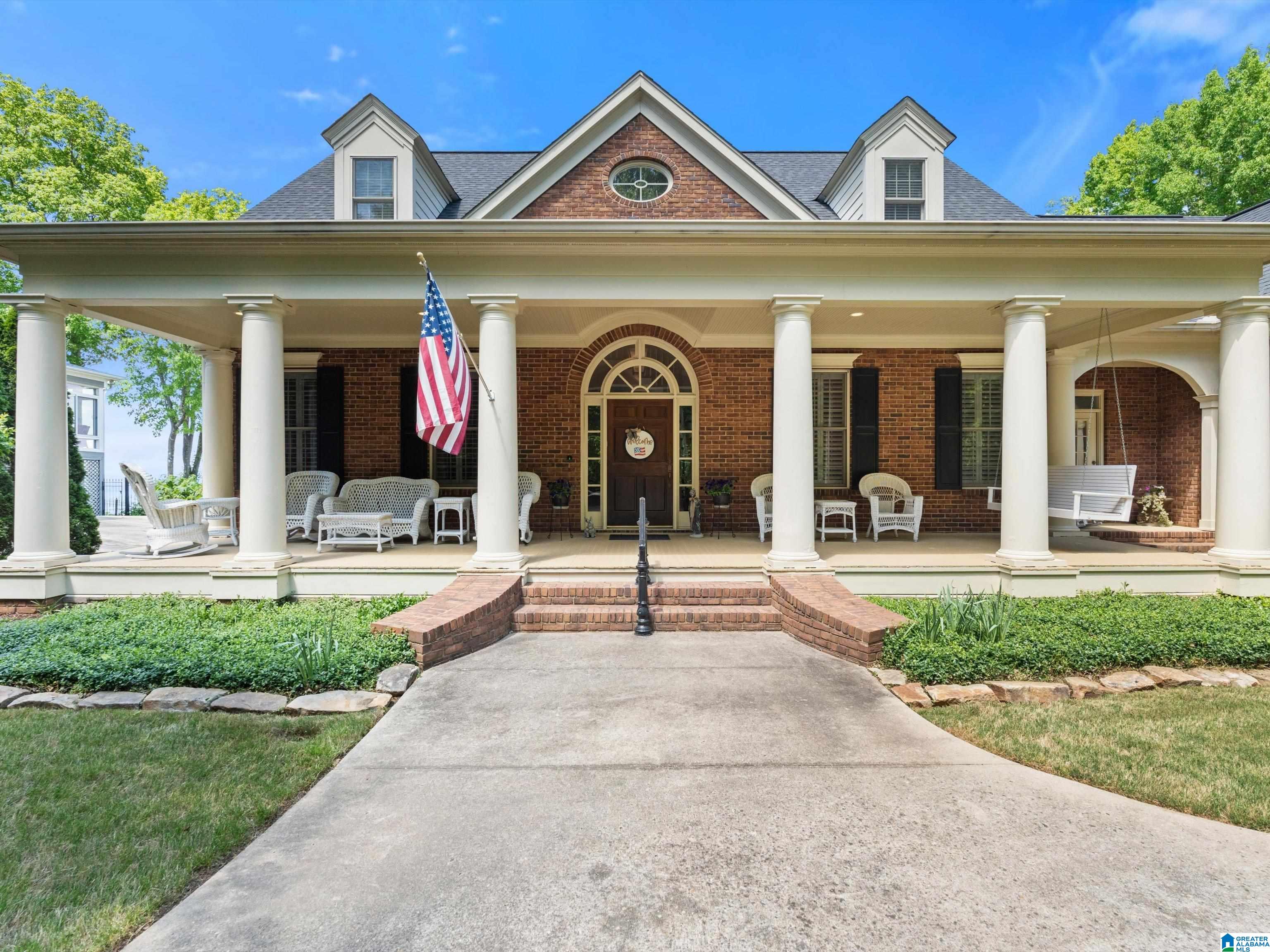 Homes for sale in Guntersville, AL | 451 Panorama Way E, Guntersville, AL 35976 | MLS# 21452401