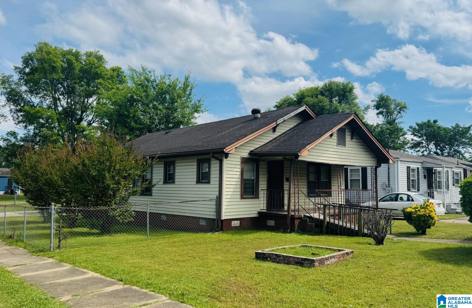 Homes for sale in Birmingham, AL | 2601 Avenue C, Birmingham, AL 35218 | MLS# 21452472