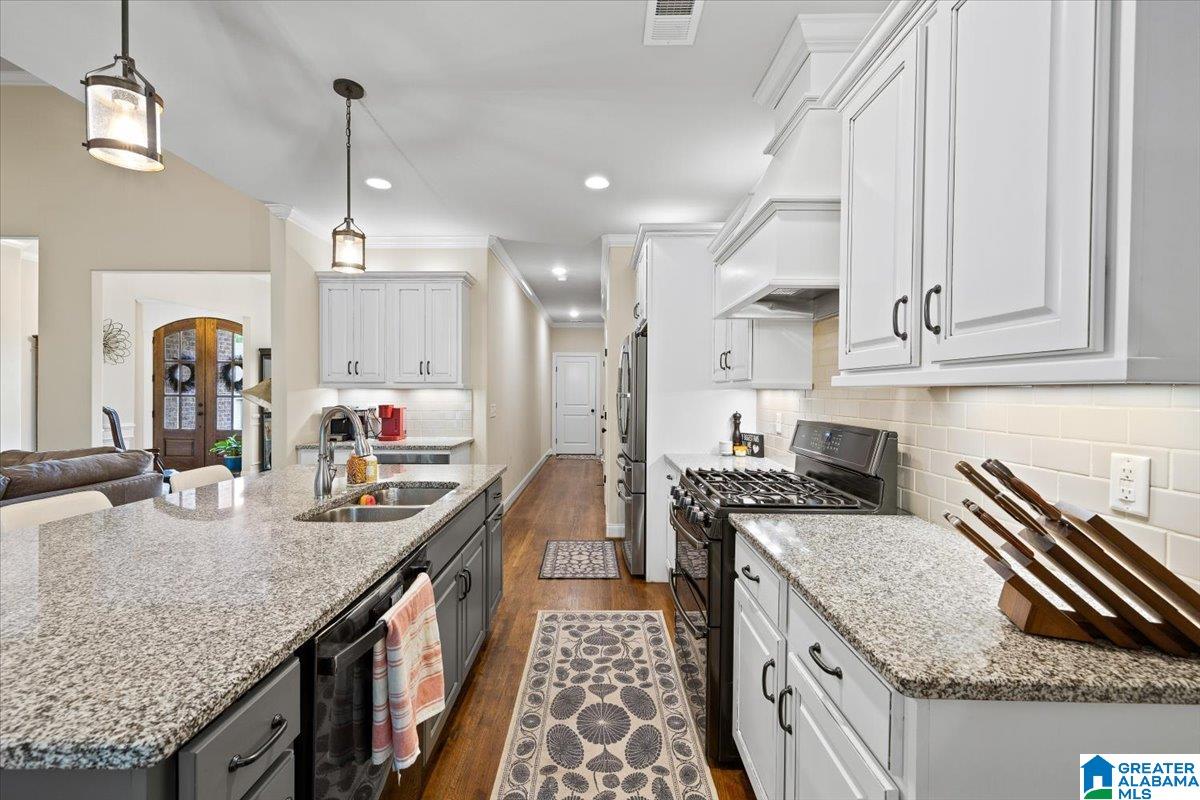 Photo 3 of Single family home for sale at 817 Grey Oaks Cvs, Pelham, AL 35124 | MLS# 21452497 | Listing updated on 2026-10-21