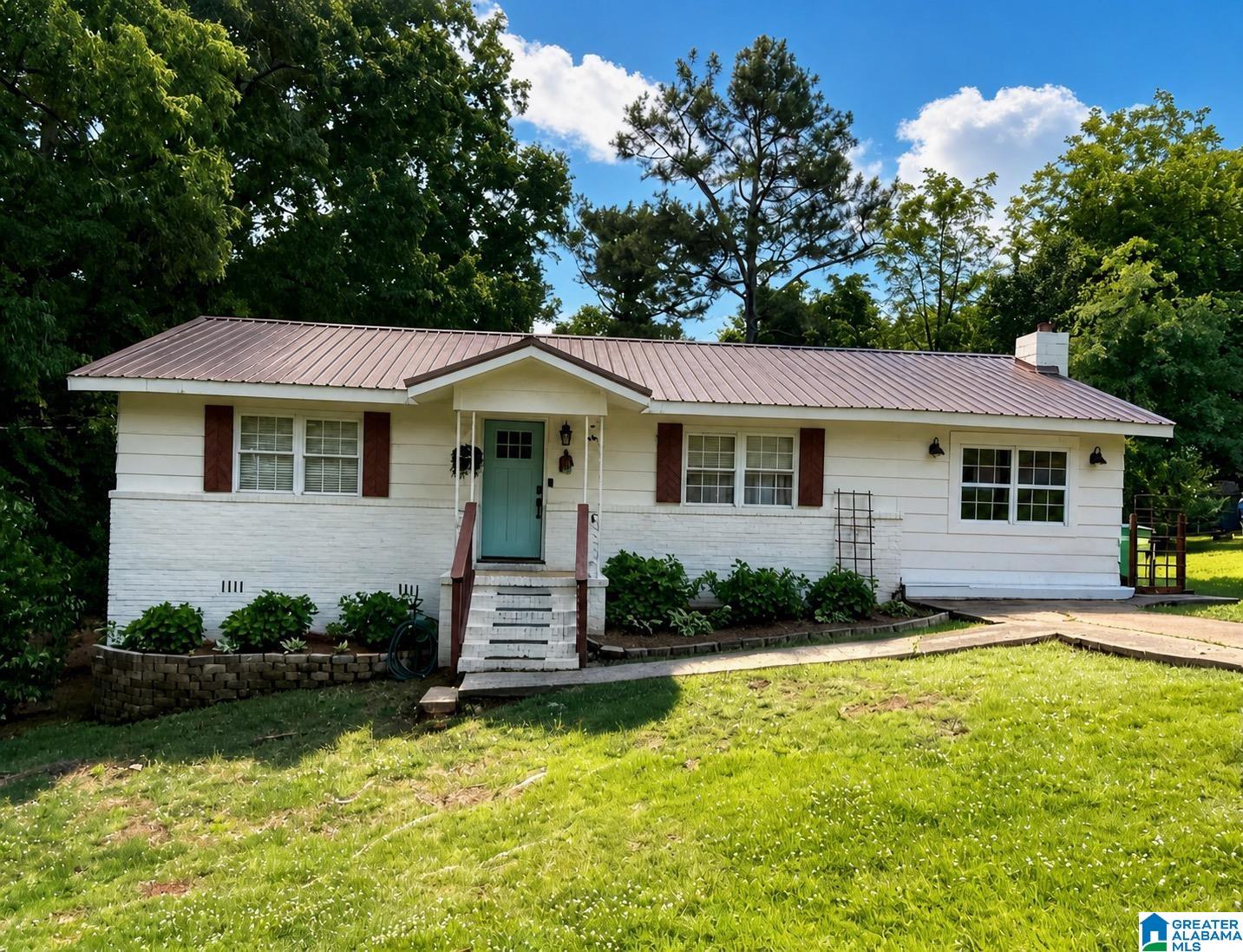 Homes for sale in Springville, AL | 19 Forrest Dr, Springville, AL 35146 | MLS# 21452501