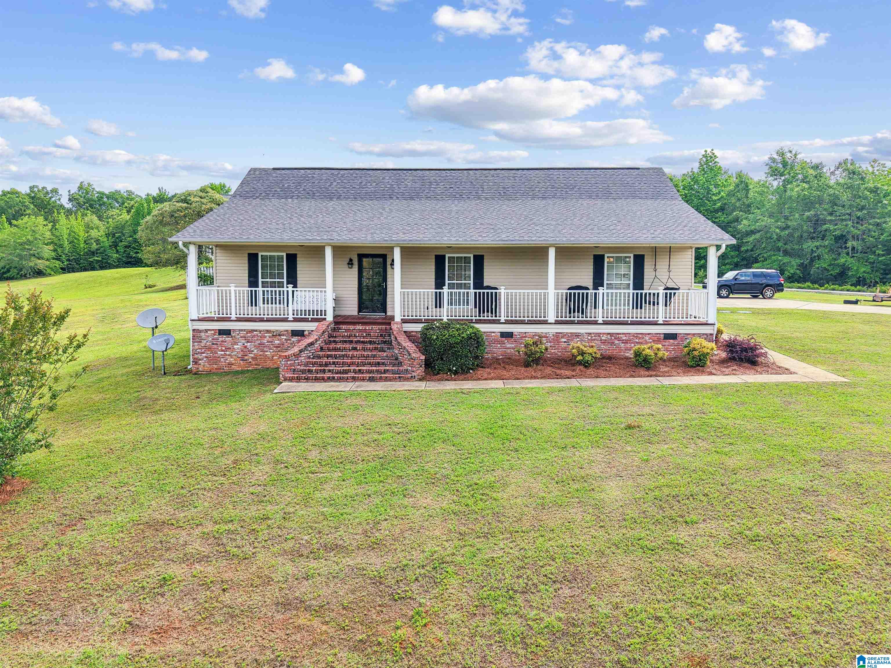 Homes for sale in Sylacauga, AL | 21 Nora Lane, Sylacauga, AL 35151 | MLS# 21452523