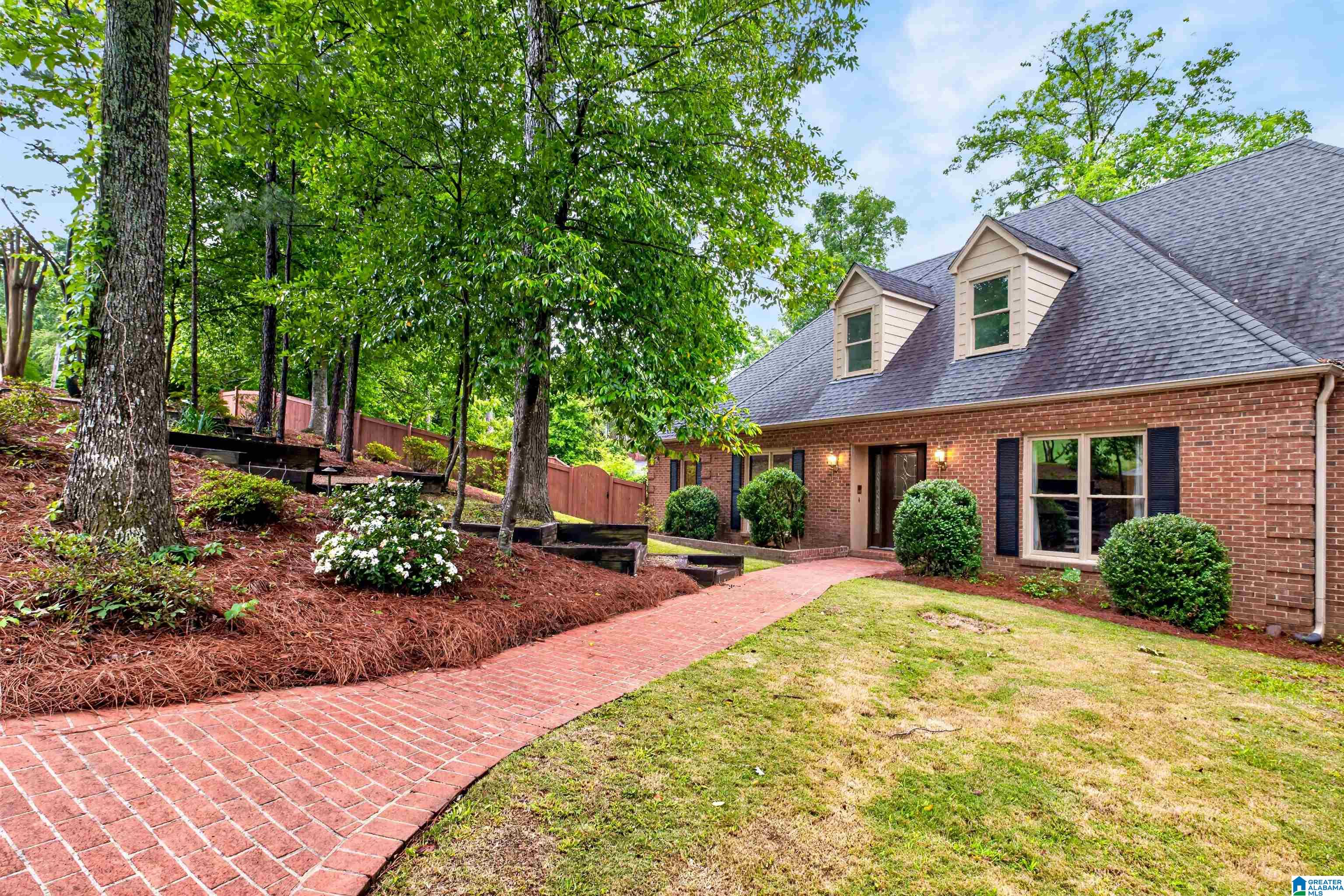 Homes for sale in Mountain Brk, AL | 4417 Briar Glen Dr, Mountain Brk, AL 35243 | MLS# 21452536