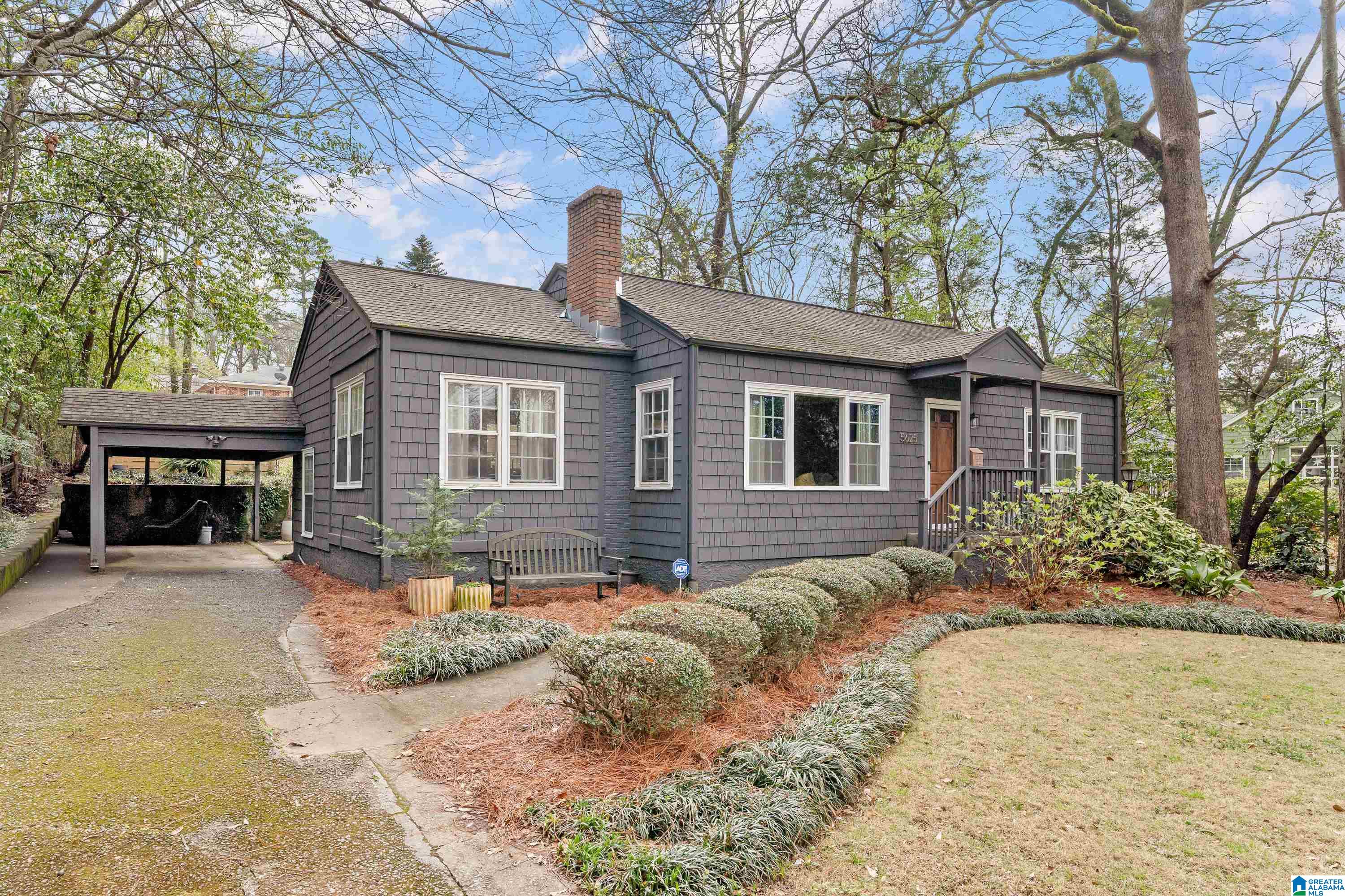 Homes for sale in Birmingham, AL | 5625 7Th Avenue S, Birmingham, AL 35212 | MLS# 21452620