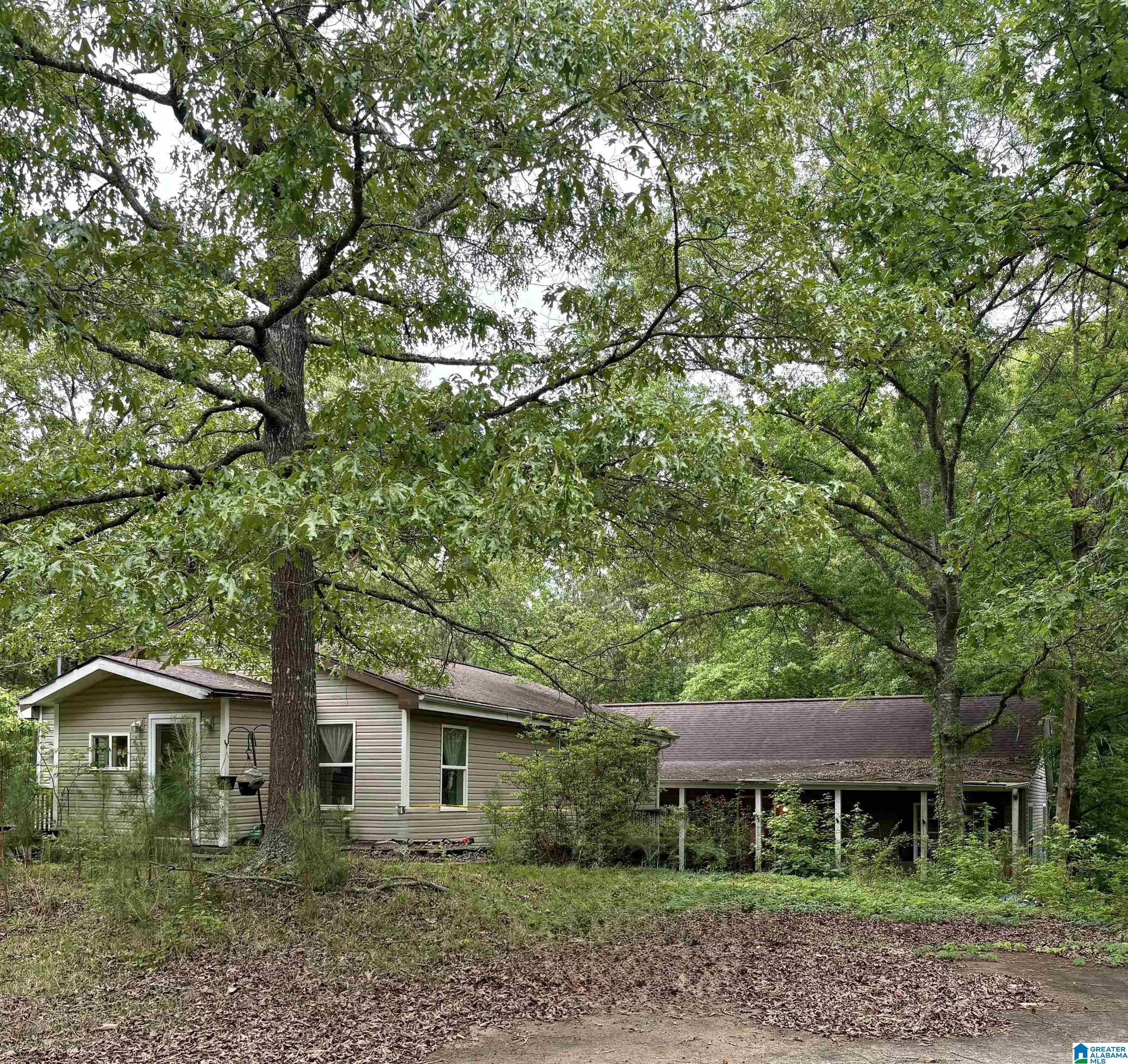 Homes for sale in Heflin, AL | 1385 County Road 13, Heflin, AL 36264 | MLS# 21452623