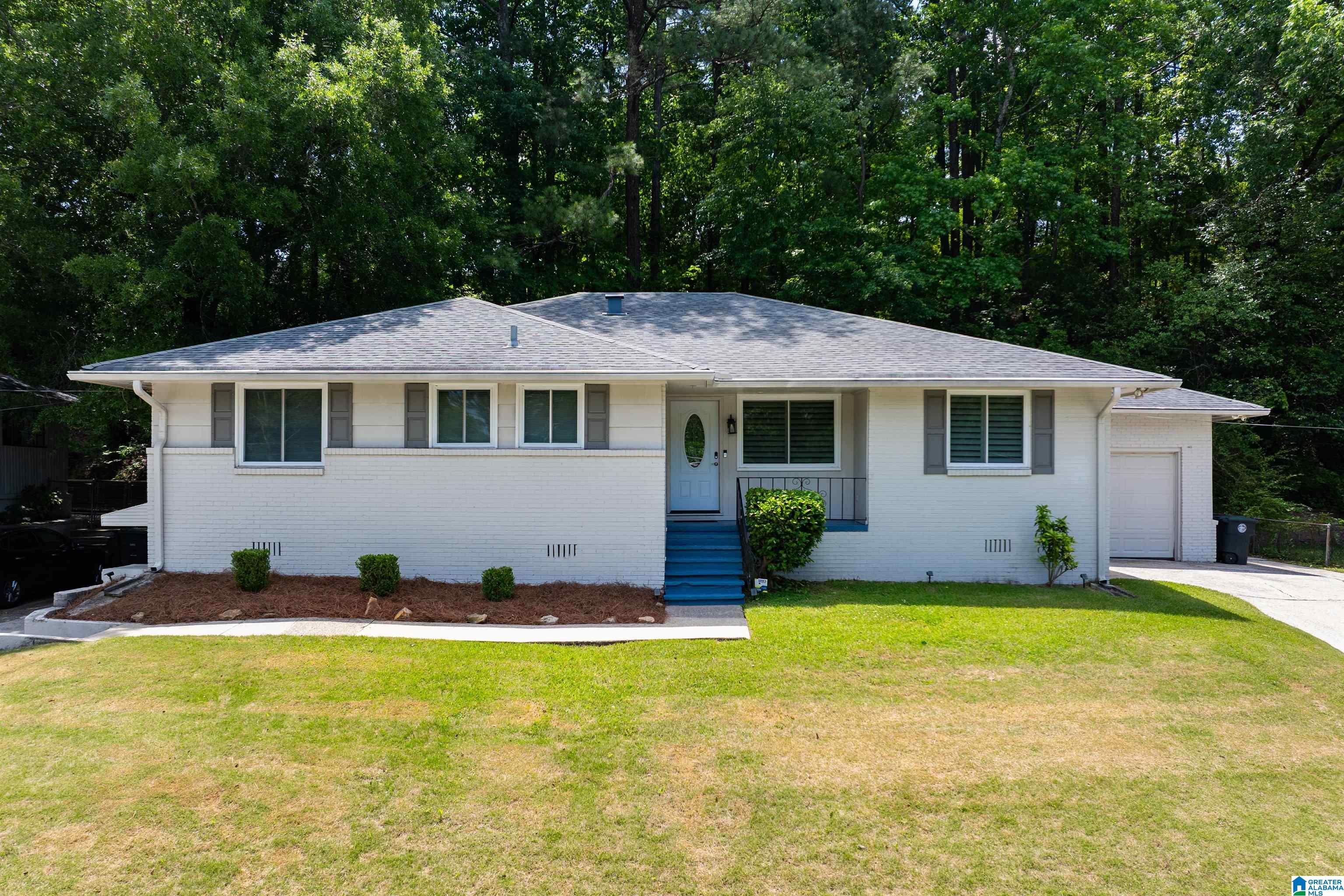 Homes for sale in Birmingham, AL | 1529 Cresthill Road, Birmingham, AL 35213 | MLS# 21452667