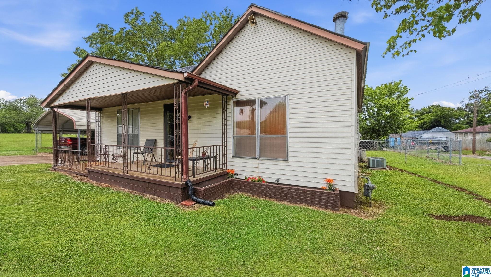 Photo 2 of Single family home for sale at 5516 Ave G, Lipscomb, AL 35020 | MLS# 21452696 | Listing updated on 2026-05-15
