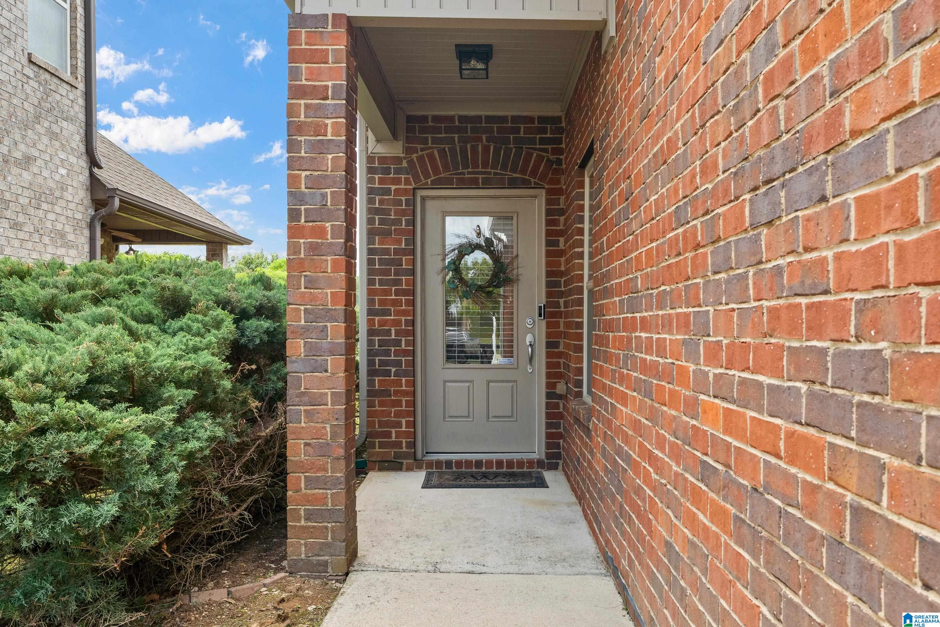 Homes for sale in Trussville, AL | 281 Glen Cross Dr, Trussville, AL 35173 | MLS# 21452857