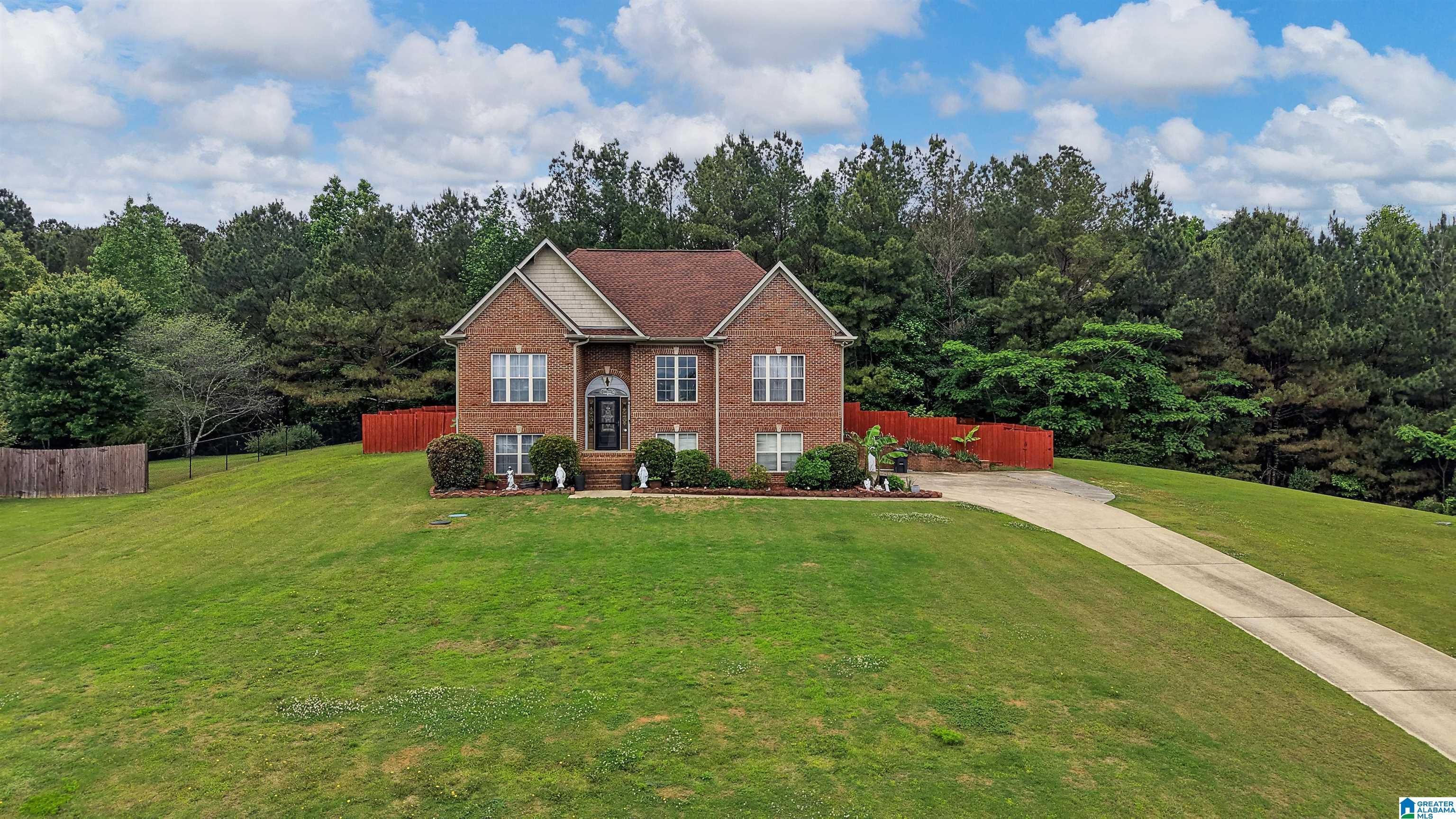 Homes for sale in Odenville, AL | 715 Ridgefield Way, Odenville, AL 35120 | MLS# 21452874
