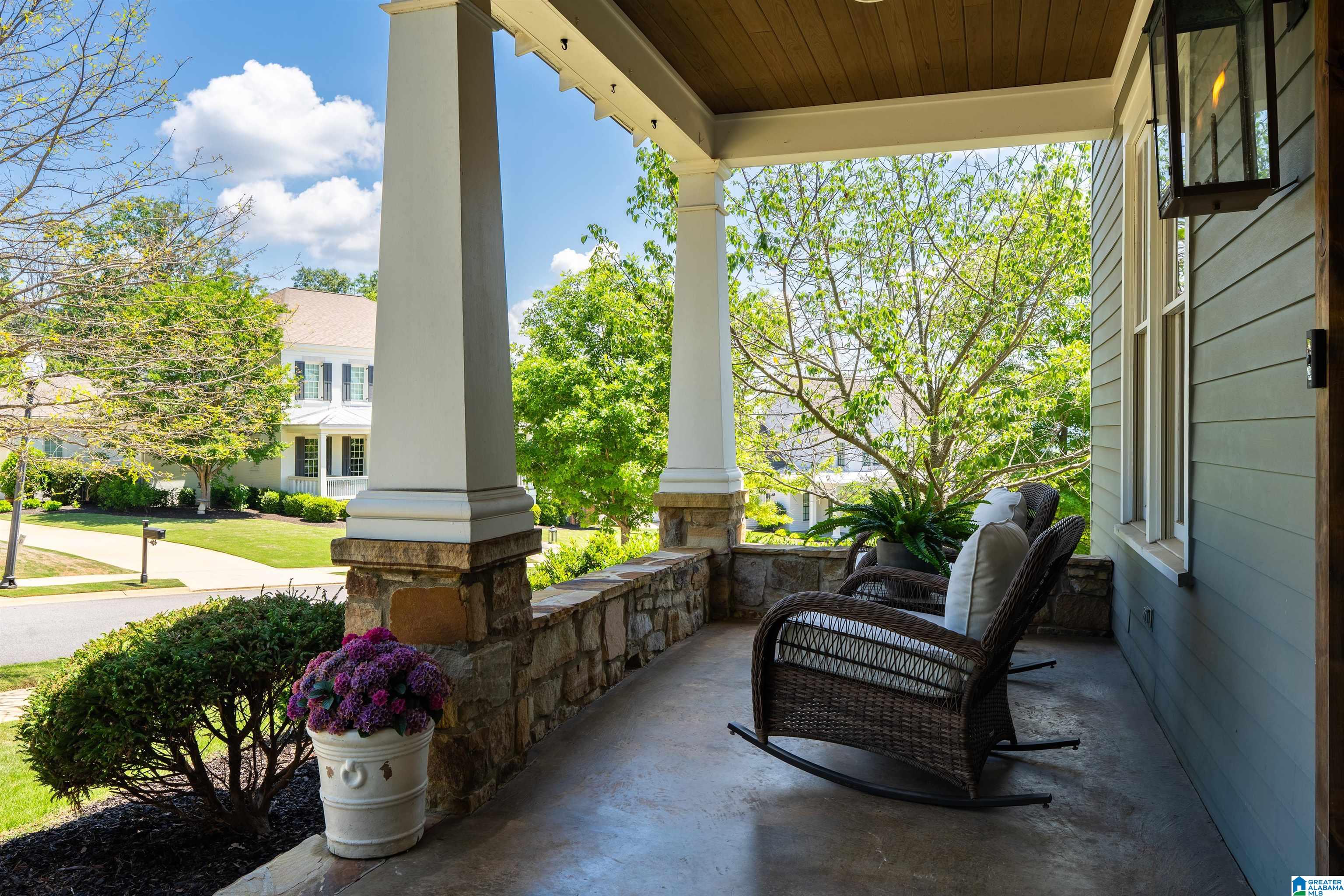 Photo 4 of Single family home for sale at 752 Chestnut Park Ln, Hoover, AL 35226 | MLS# 21452875 | Listing updated on 2026-06-05