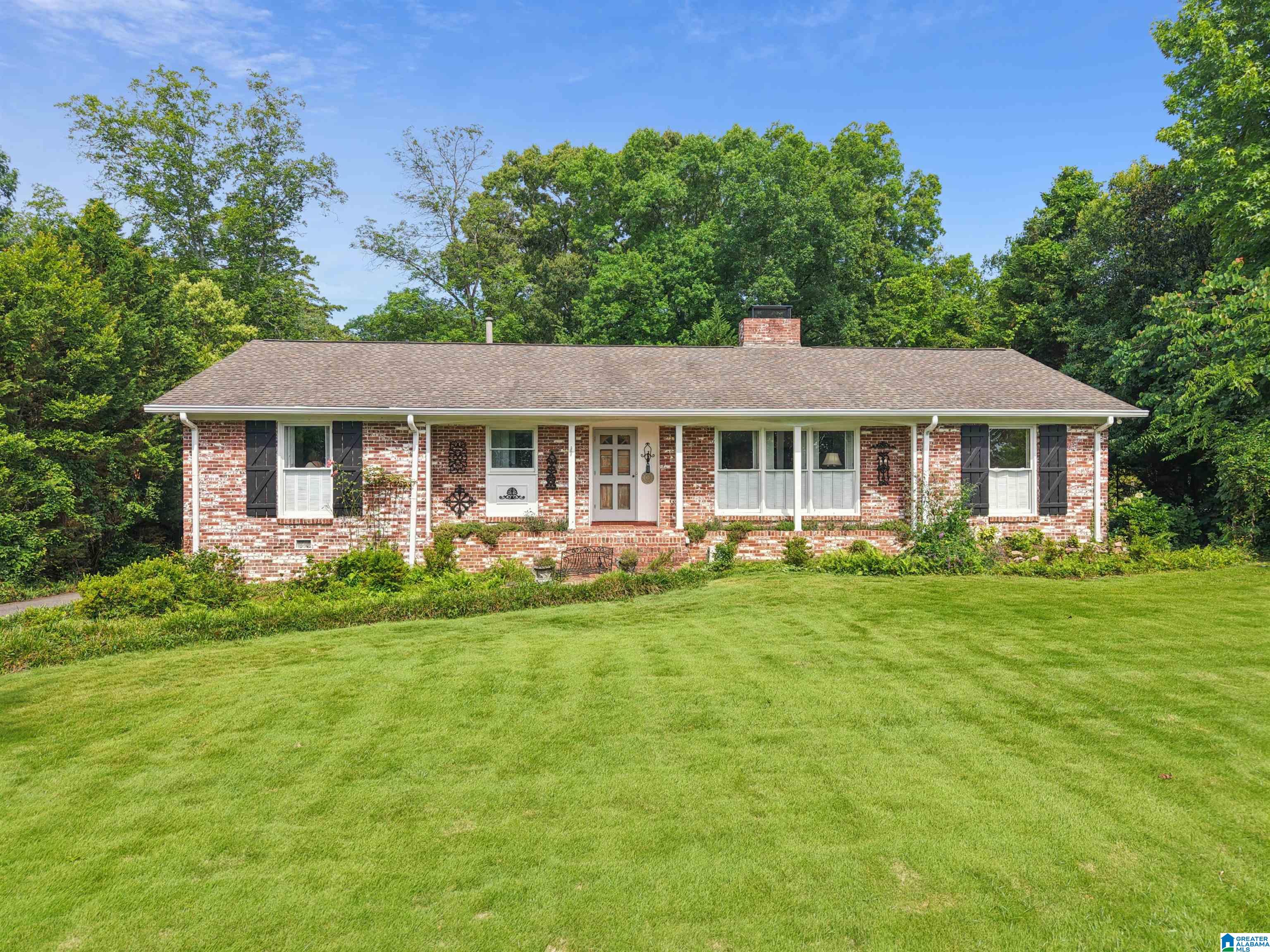 Homes for sale in Mountain Brk, AL | 3756 Valley Head Road, Mountain Brk, AL 35223 | MLS# 21452940