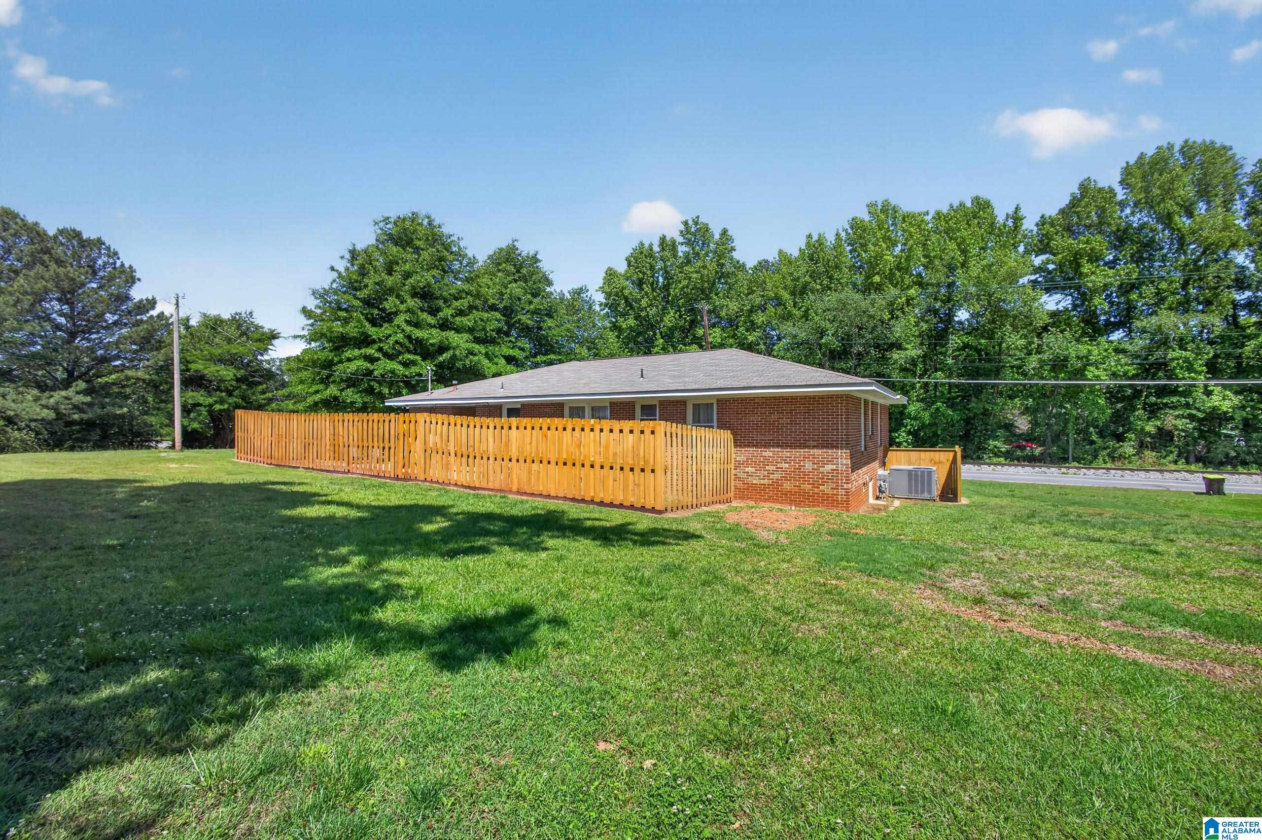 Homes for sale in Sylacauga, AL | 2050 Oldfield Road, Sylacauga, AL 35150 | MLS# 21453023