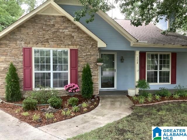 1st image of 104 Brent Way, Alabaster, AL 35007 | MLS# 21453240