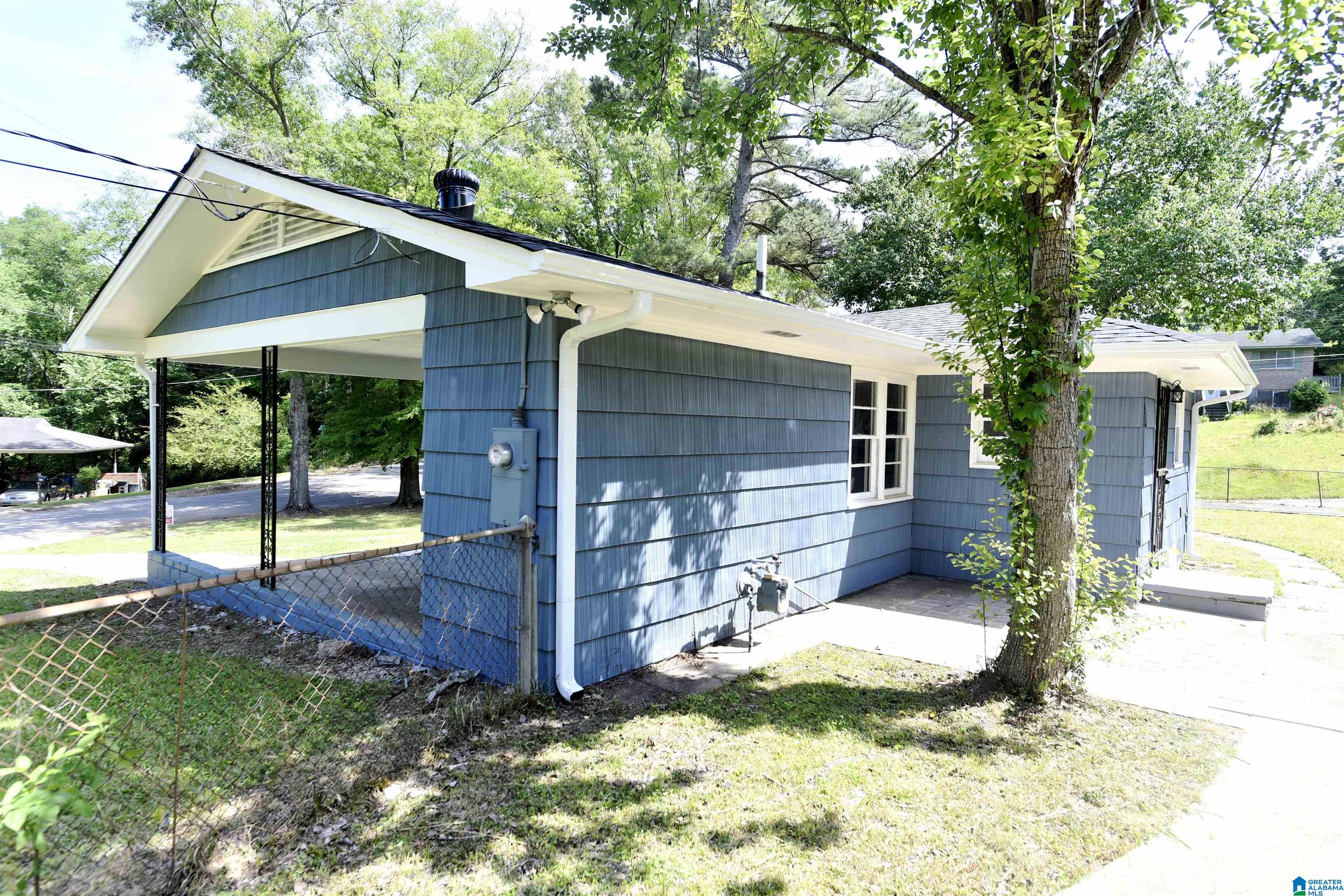 Photo 3 of Sale Pending at 1448 12th Street, Midfield, AL 35228 | MLS# 21453265 | Listing updated on 2026-06-30