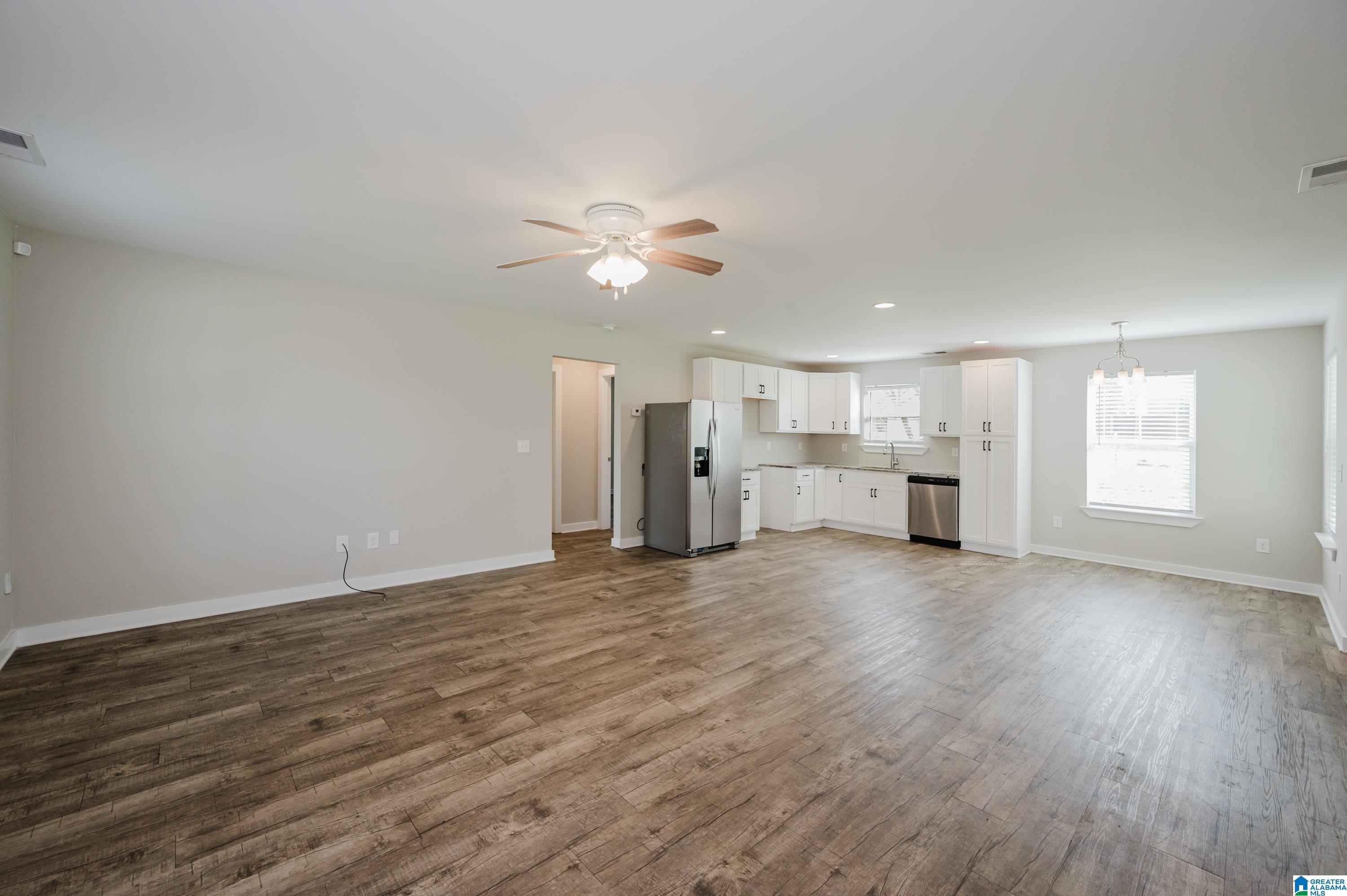 5th image of 225 4Th Court, Pleasant Grove, AL 35127 | MLS# 21453354