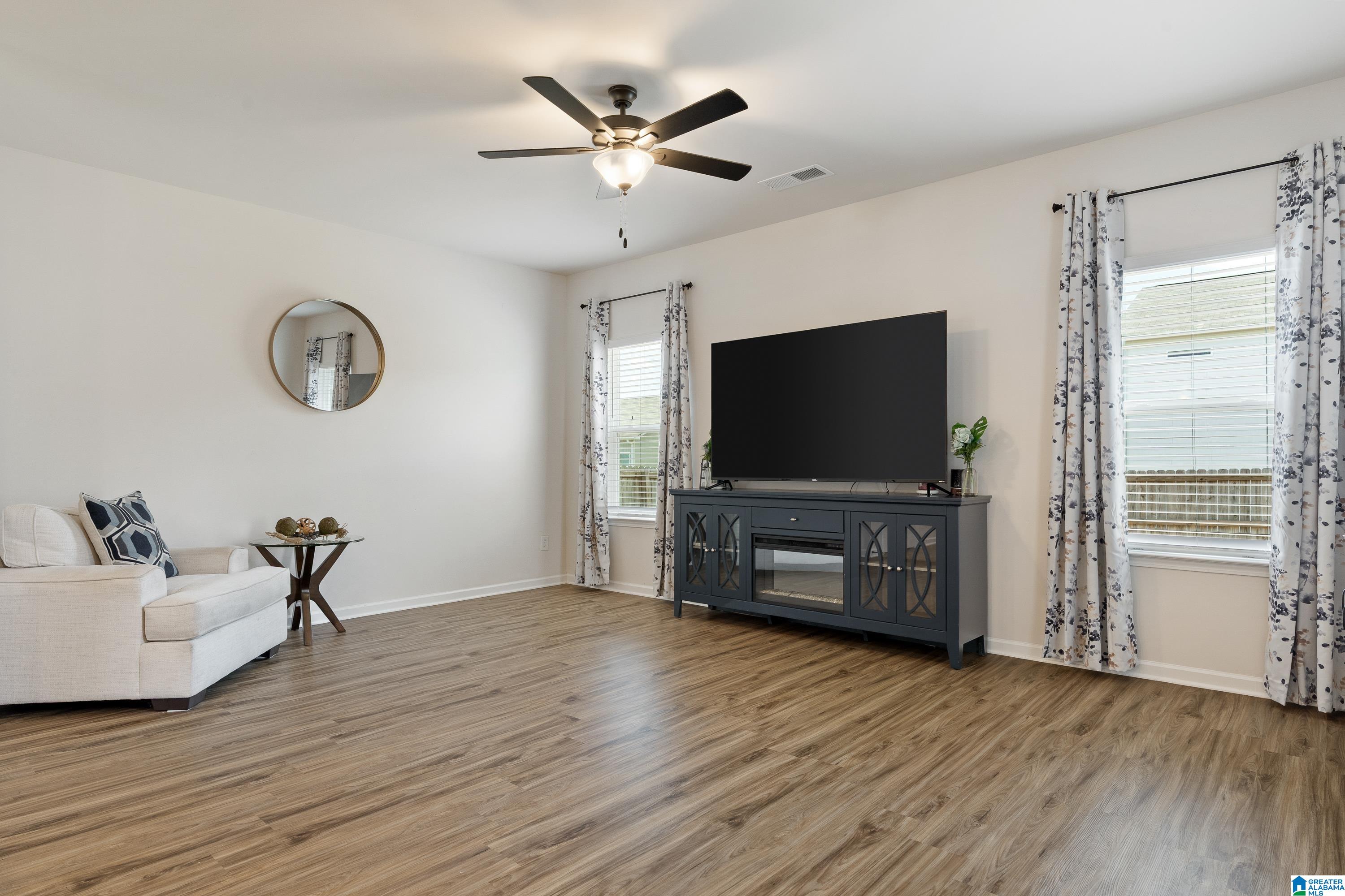 Photo 4 of Single family home for sale at 5252 Cedar Ridge Rd, Mount Olive, AL 35117 | MLS# 21453372 | Listing updated on 2026-09-01