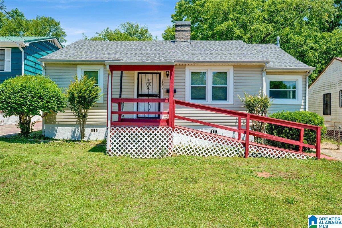 Homes for sale in Birmingham, AL | 1537 18th Street Sw, Birmingham, AL 35211 | MLS# 21453382