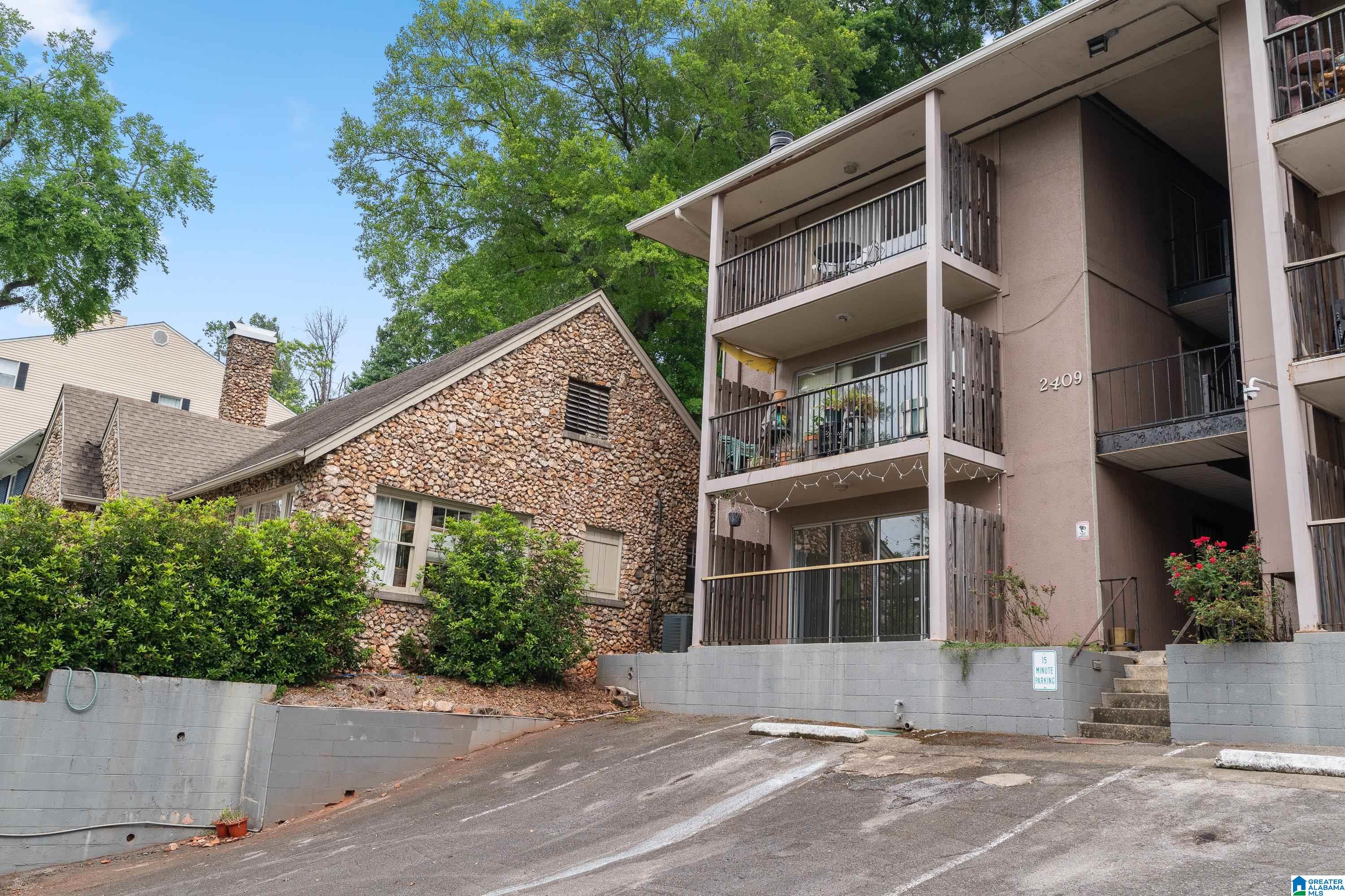 32nd image of 2409 Arlington Crescent #D, Birmingham, AL 35205 | MLS# 21453419