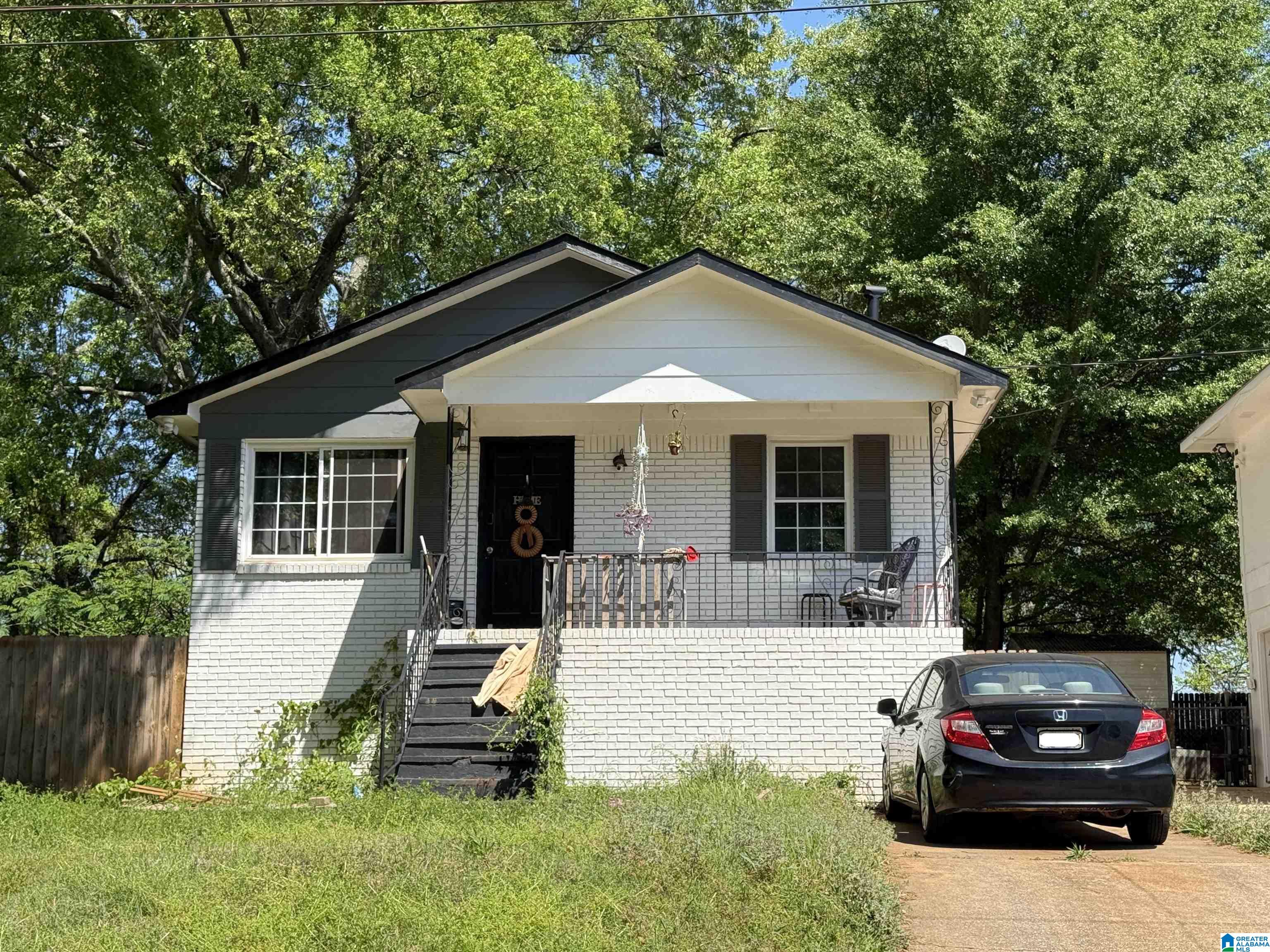 Homes for sale in Birmingham, AL | 1856 Francis Avenue Sw, Birmingham, AL 35211 | MLS# 21453446