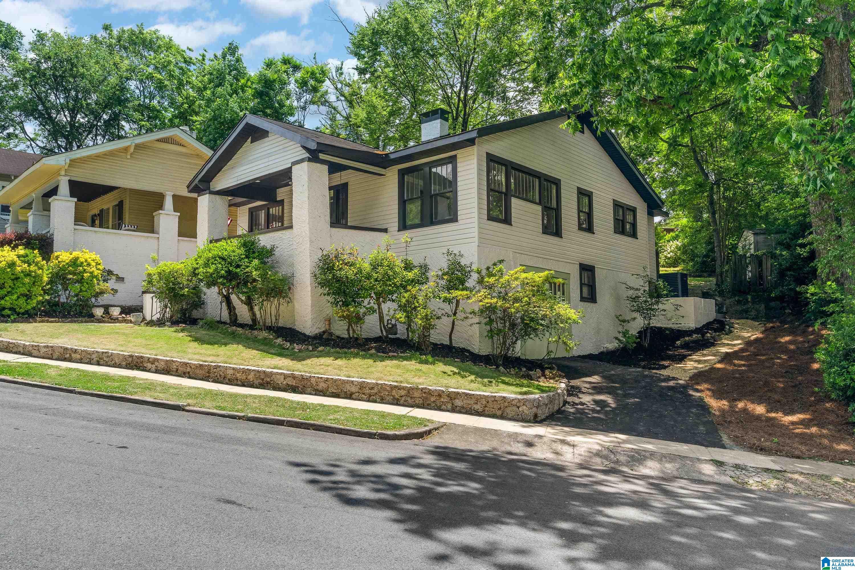 Homes for sale in Birmingham, AL | 616 52Nd Street S, Birmingham, AL 35212 | MLS# 21453465