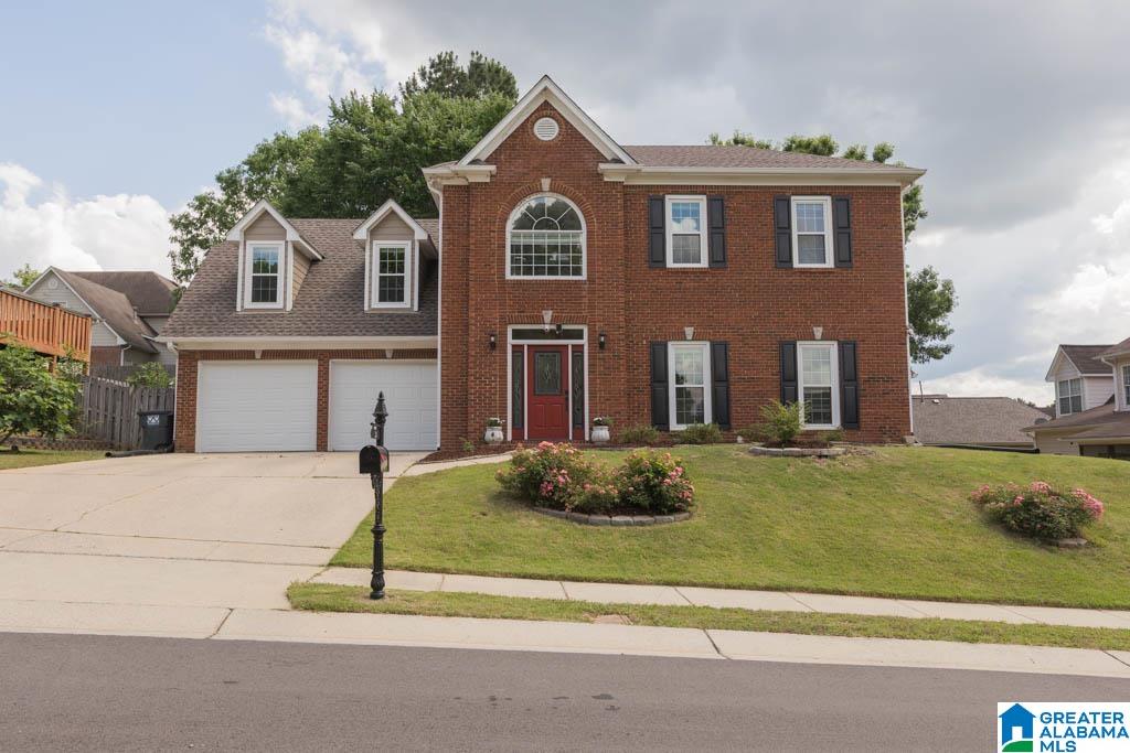 Photo 3 of Single family home for sale at 1104 Colony Trl, Hoover, AL 35226 | MLS# 21453517 | Listing updated on 2026-06-29