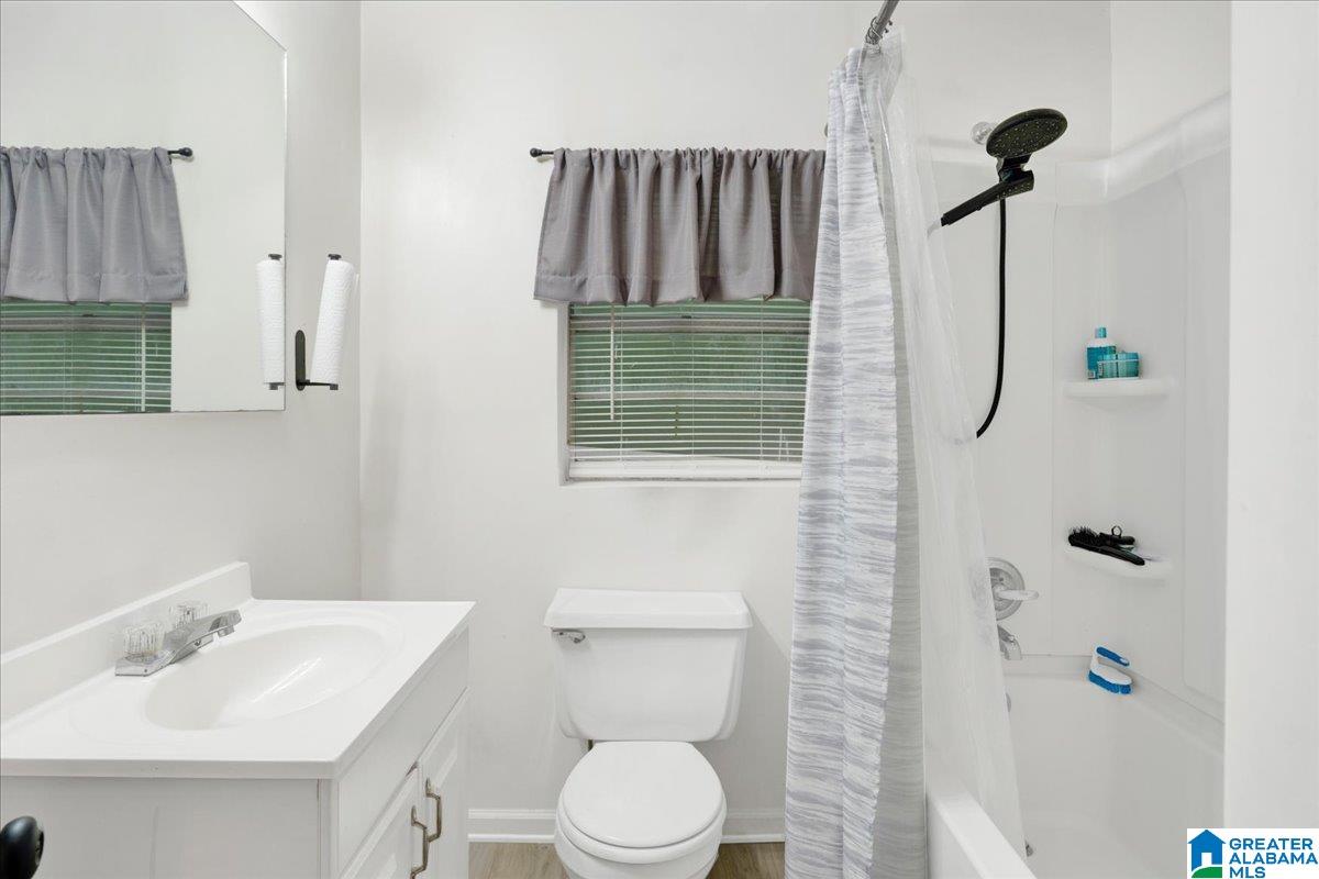 Photo 3 of Single family home for sale at 3939 Old Johns Rd, Bessemer, AL 35023 | MLS# 21453547 | Listing updated on 2026-09-13