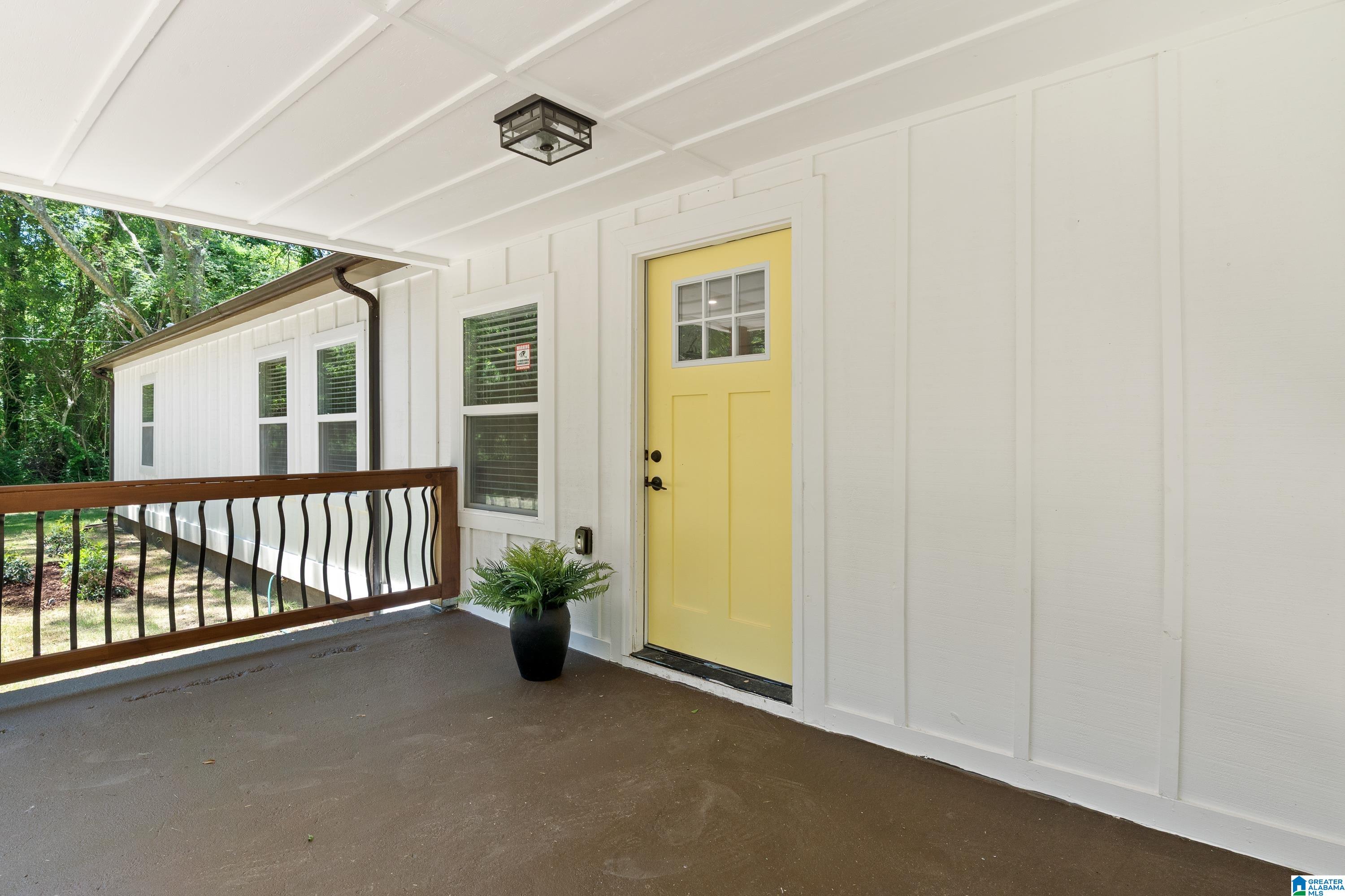 Photo 3 of Single family home for sale at 1828 Old Springville Rd, Center Point, AL 35215 | MLS# 21453572 | Listing updated on 2026-07-02