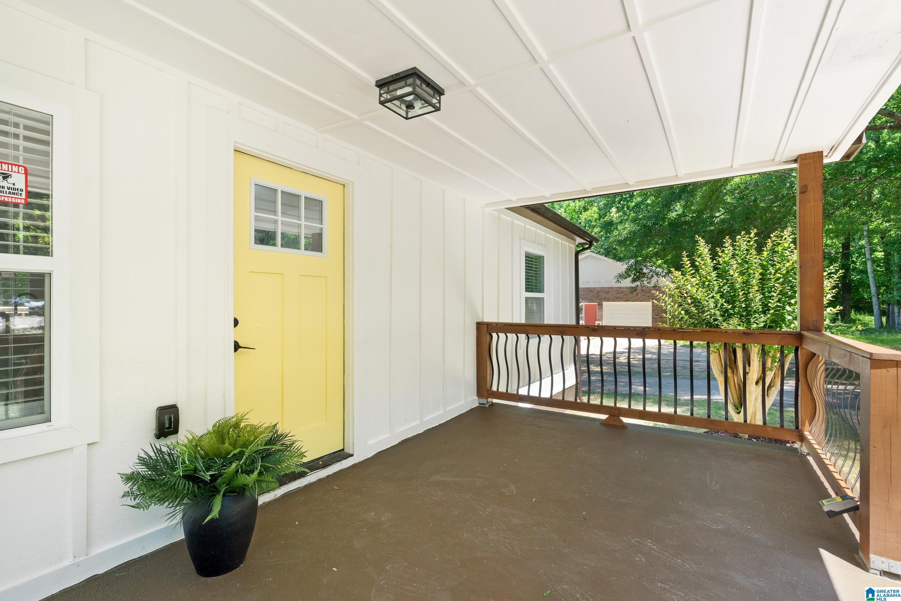 Photo 4 of Single family home for sale at 1828 Old Springville Rd, Center Point, AL 35215 | MLS# 21453572 | Listing updated on 2026-07-02