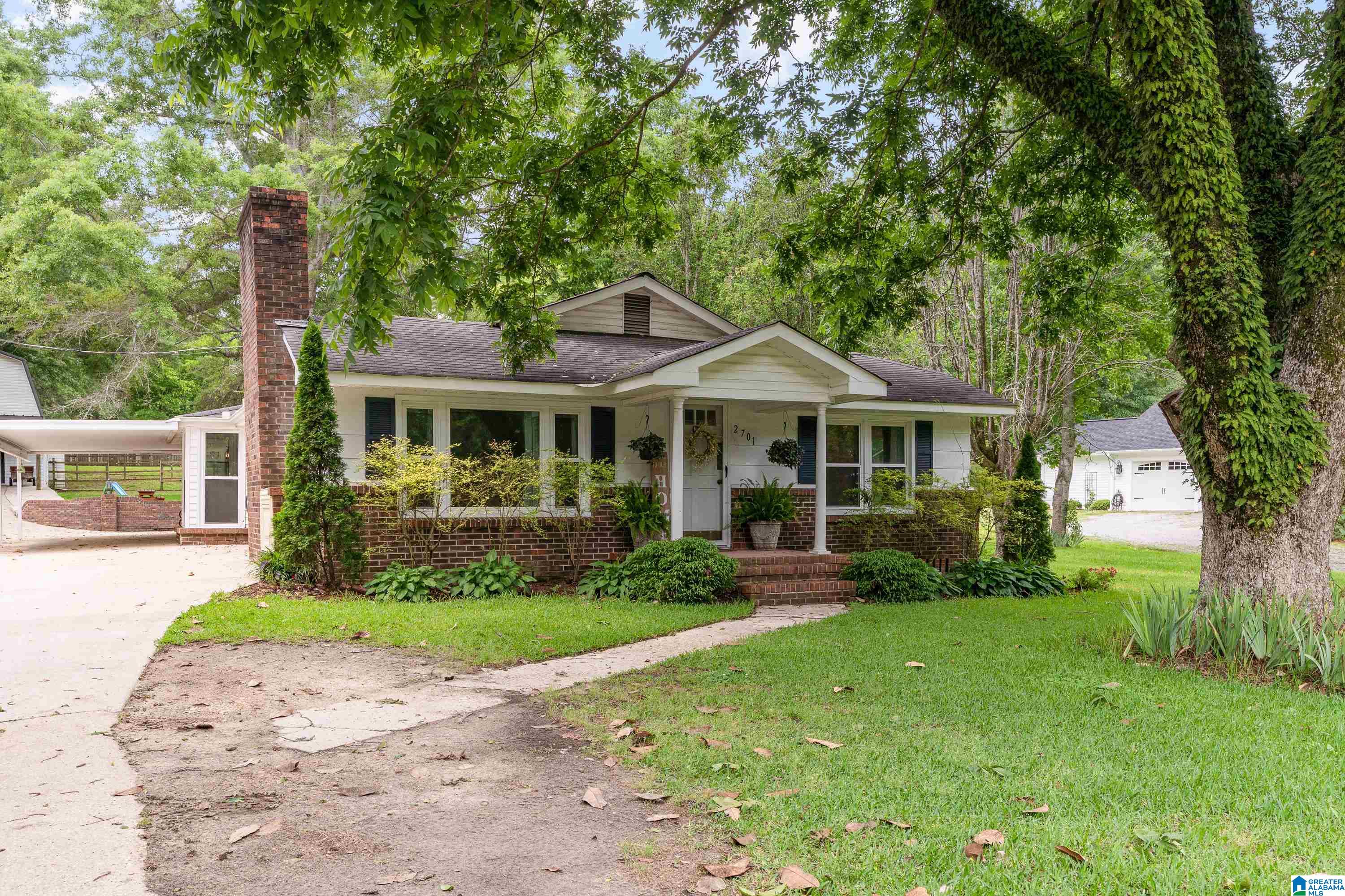 3rd image of 2701 4Th Avenue N, Clanton, AL 35045 | MLS# 21453575