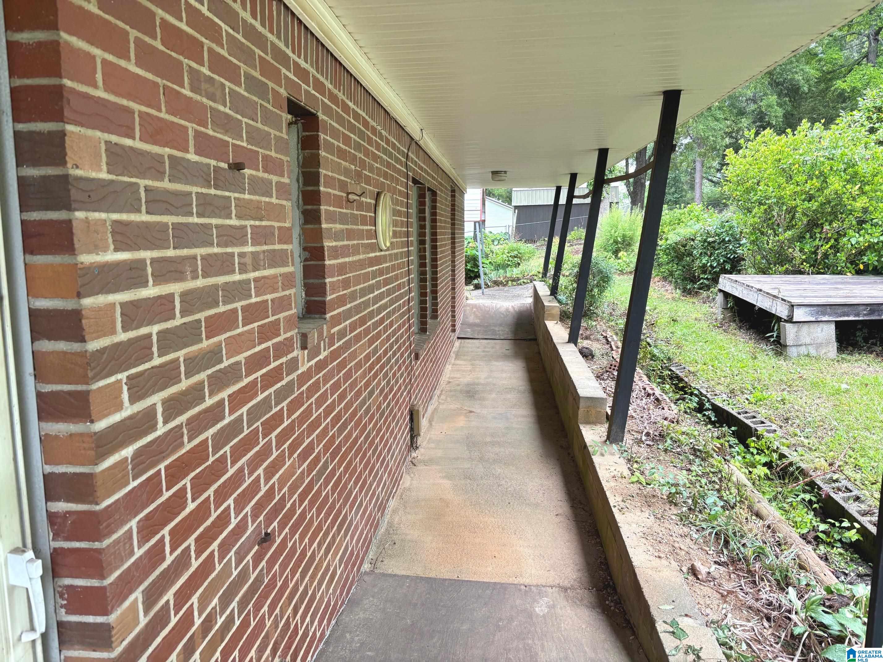Homes for sale in Childersburg, AL | 303 Bon Air Road, Childersburg, AL 35044 | MLS# 21453578